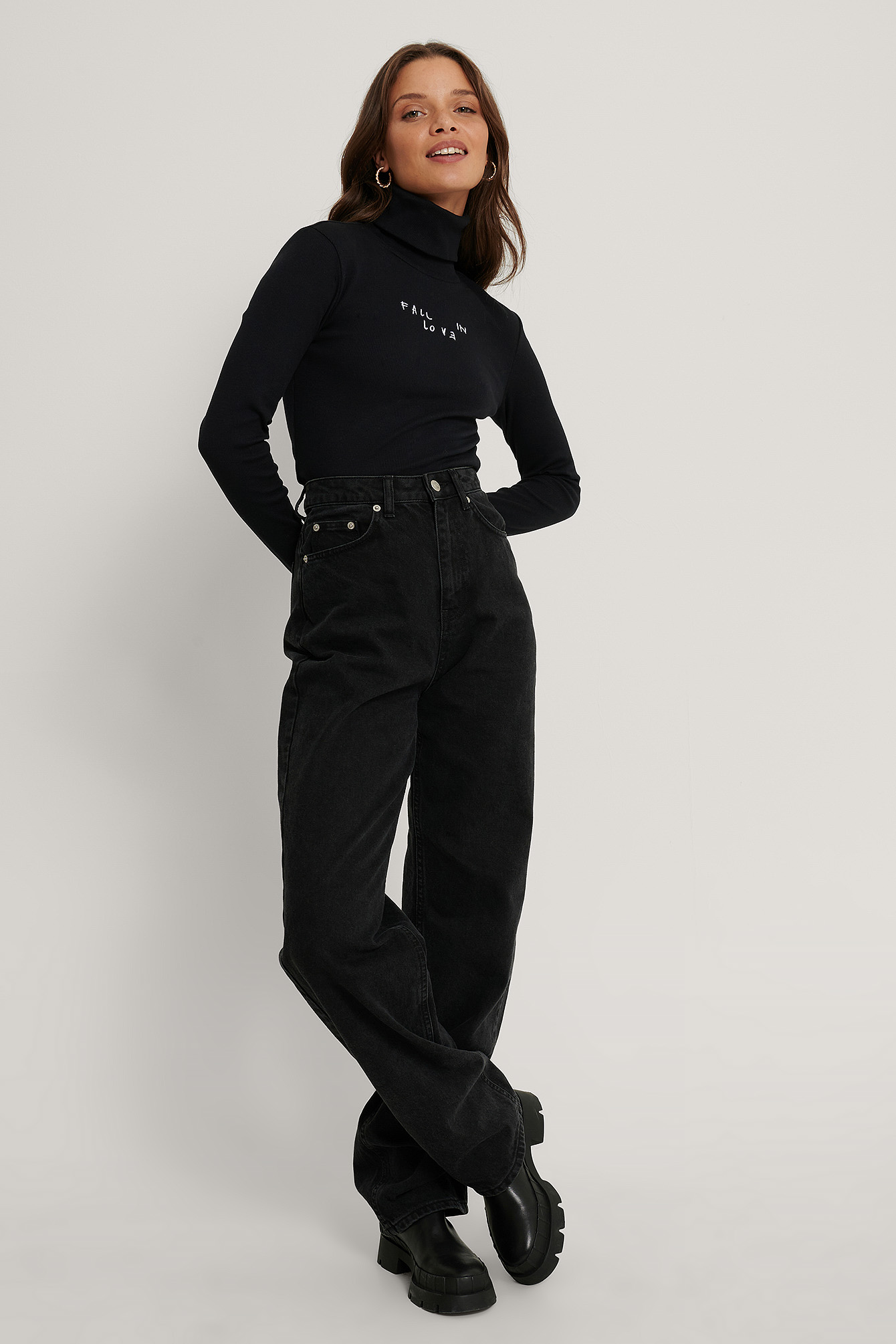 Organic Ribbed Embroidered Top with Black Jeans.