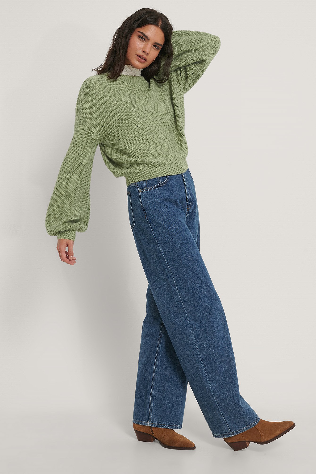Balloon Sleeve Knitted Cropped Sweater with Jeans.