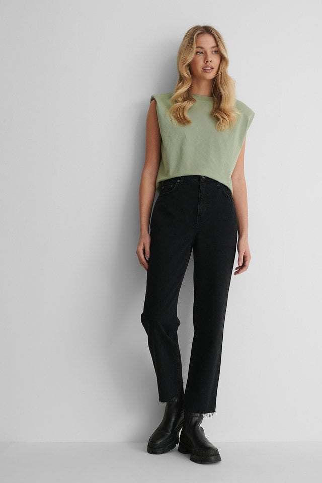Rigid High Waist Straight Cropped Jeans Outfit.