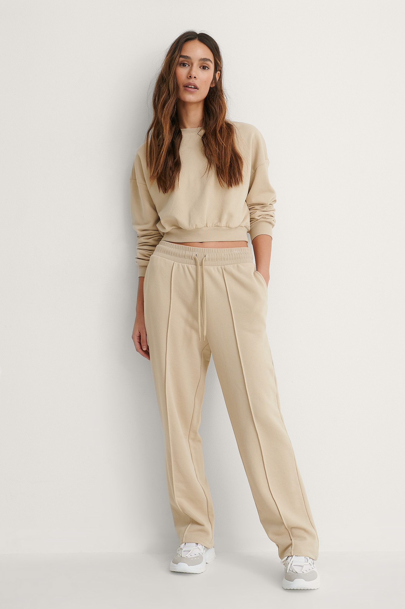 Pantaloni della tuta biologici Beige | na-kd.com