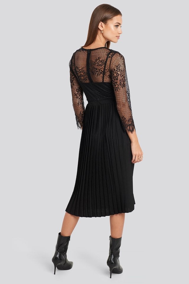 Contrast Lace Midi Dress Outfit.
