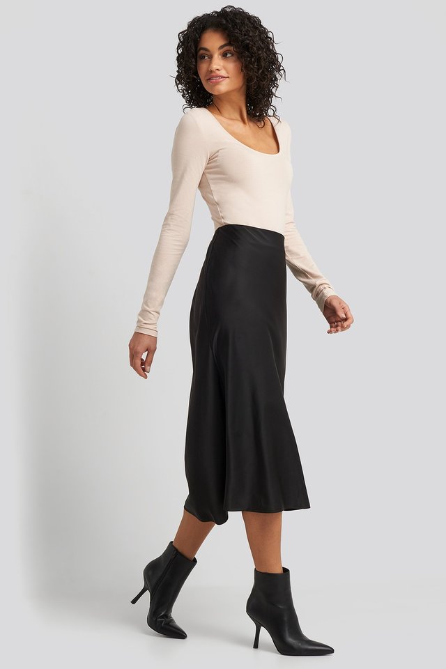 Keata Fitted Hot Fix Midi Skirt Black