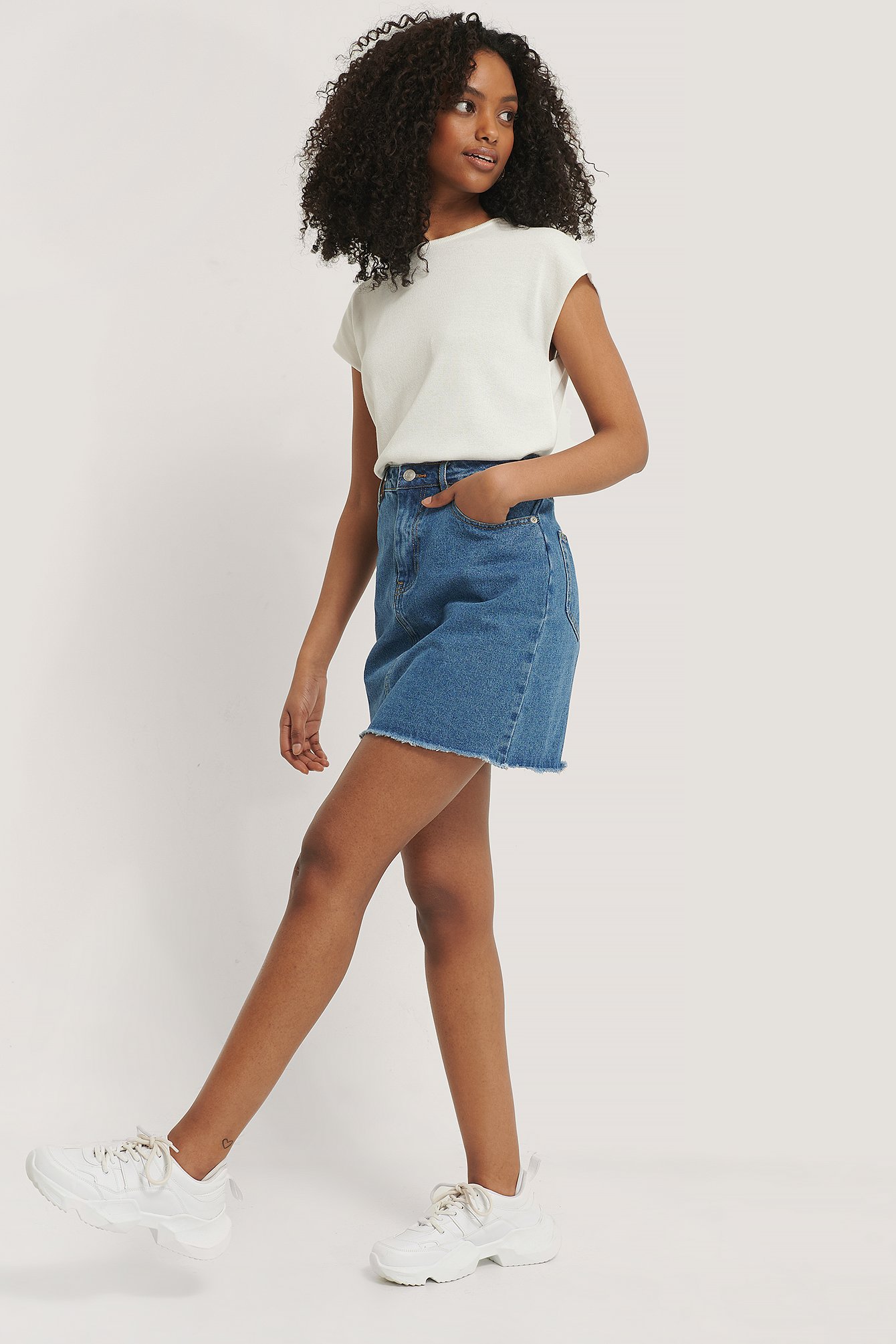 Mini Denim Skirt Outfit.