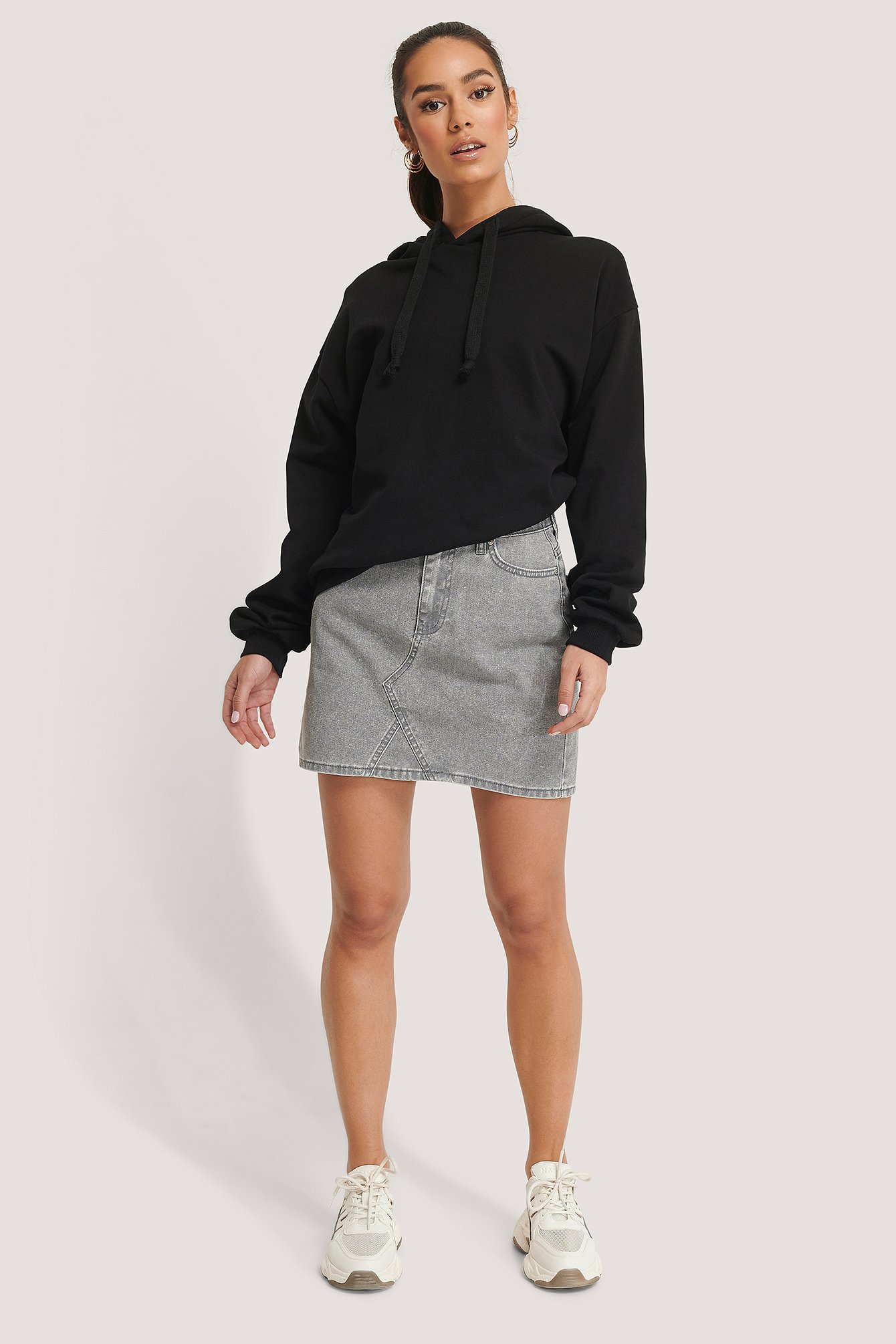 Basic Denim Mini Skirt Outfit.