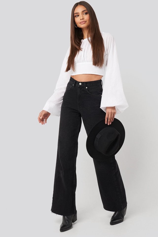 Cropped Balloon Sleeve Cotton Blouse Outfit.