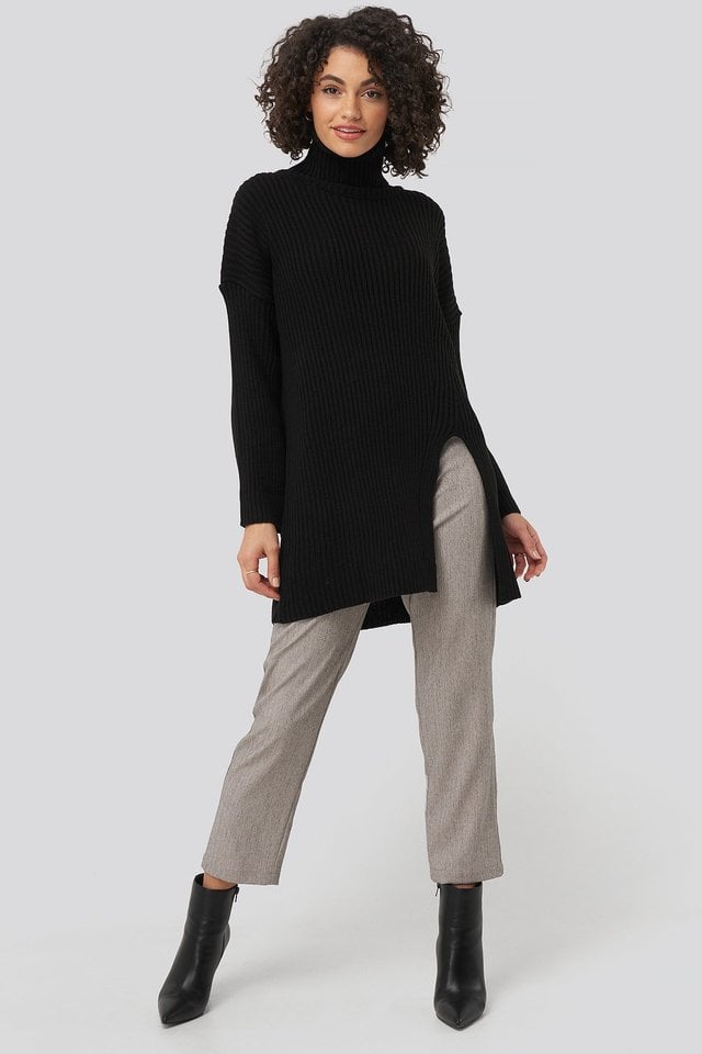 Front Slit Turtleneck Knitted Tunic Outfit.
