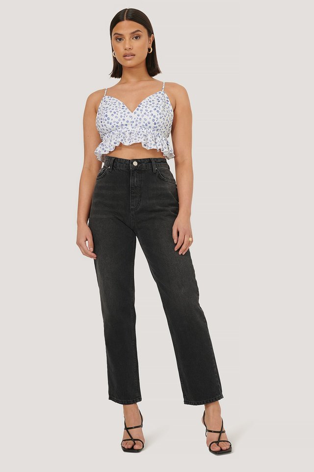 Organic High Waist Jeans Black Outfit.