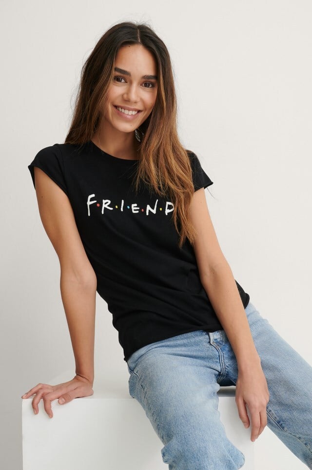 FRIENDS Print Raw Edge Tee Outfit.