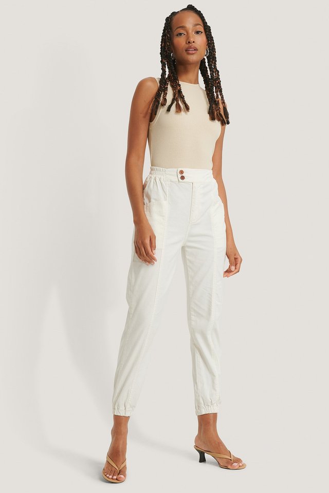 Elastic Waist Jogger Jeans White Outfit.