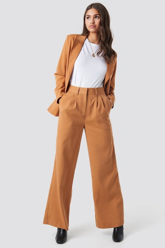 High Waist Flared Suit Pants Outfit.