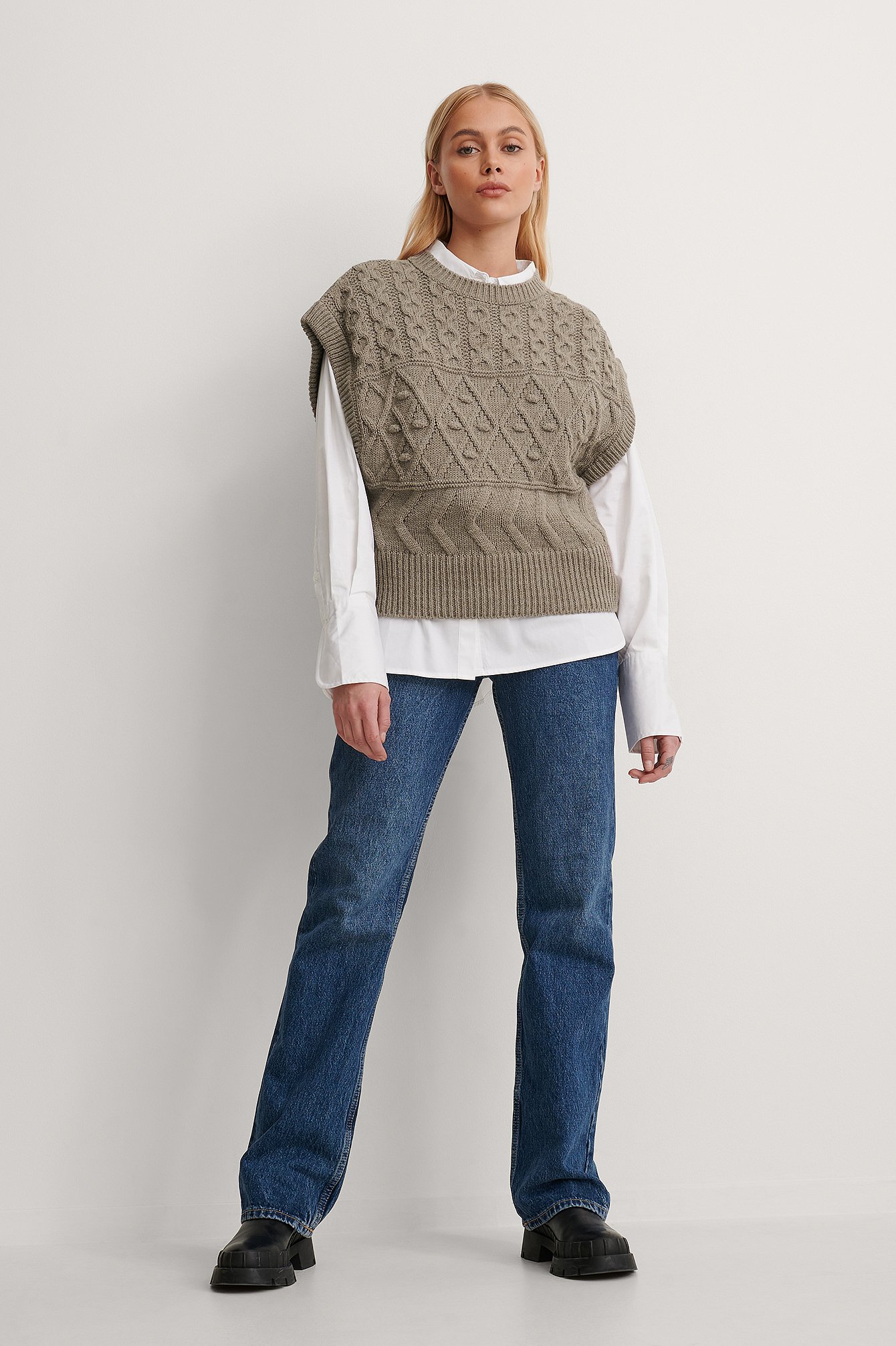 Sleeveless Knit Sweater Outfit.