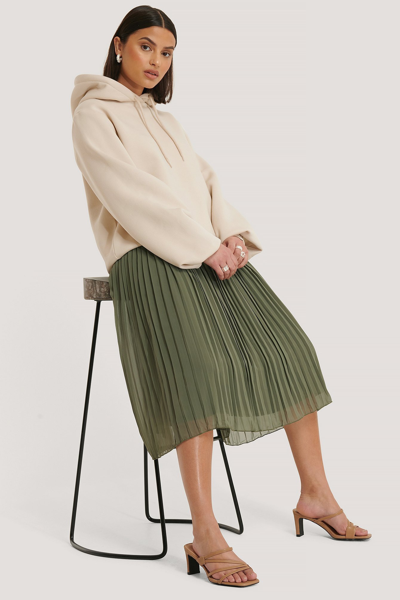 Pleated Midi Skirt Outfit.