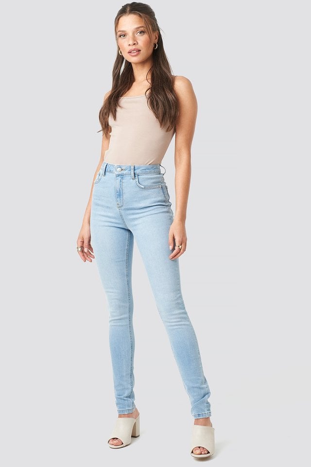 High Waist Skinny Jeans Blue Outfit.