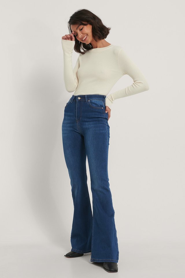 High Waist Flared Jeans Navy Outfit.