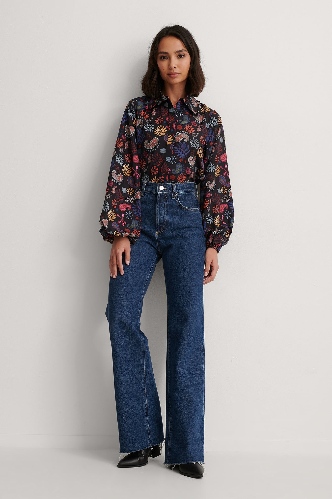 Tinta Style Tati25 Painted Paisley Print Sleeveless Blouse Blue Multi