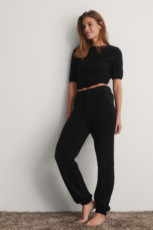 Fluffy Joggers Black | na-kd.com