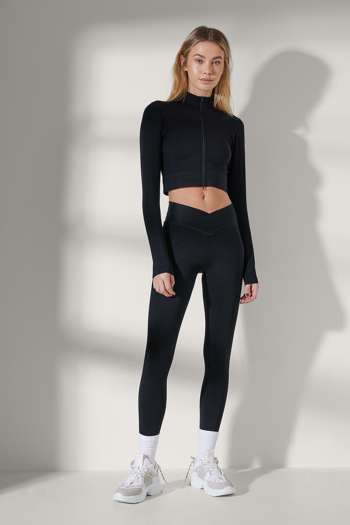 TwoWay Zipper Long Sleeve top Black