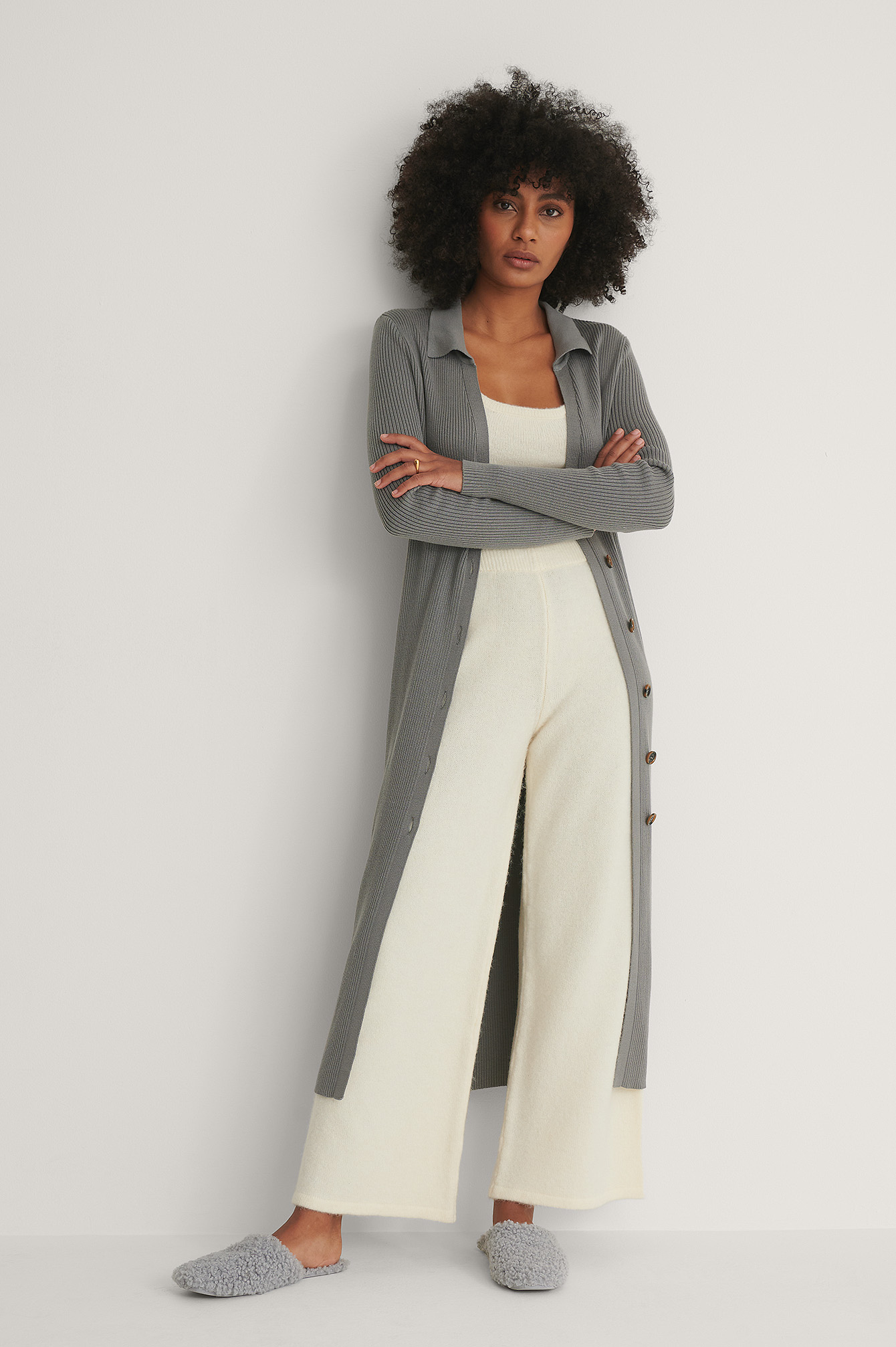 Knitted Wide Cropped Trousers Outfit.