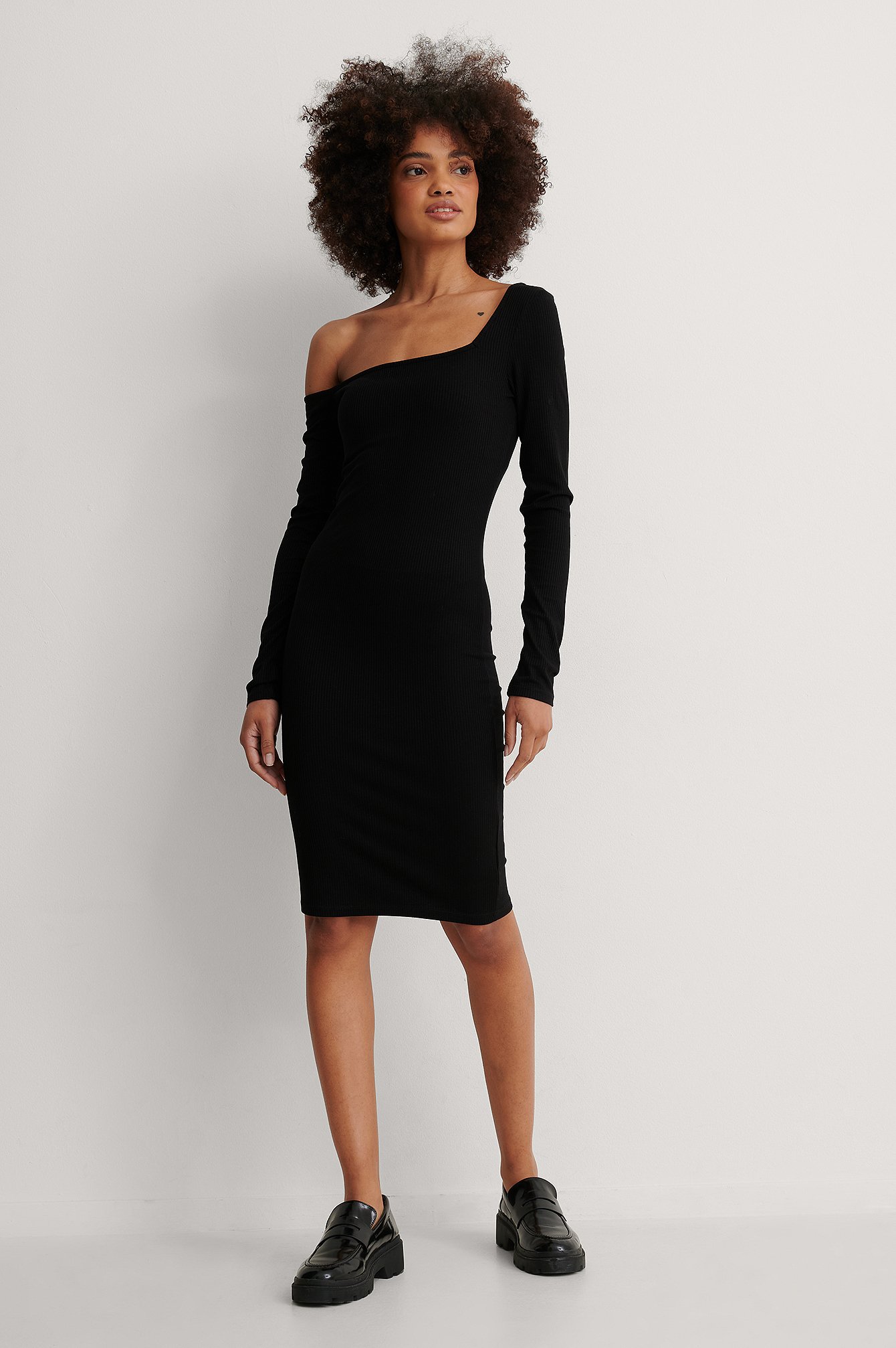 Asymmetric Shoulder Ribbed Dress Outfit.