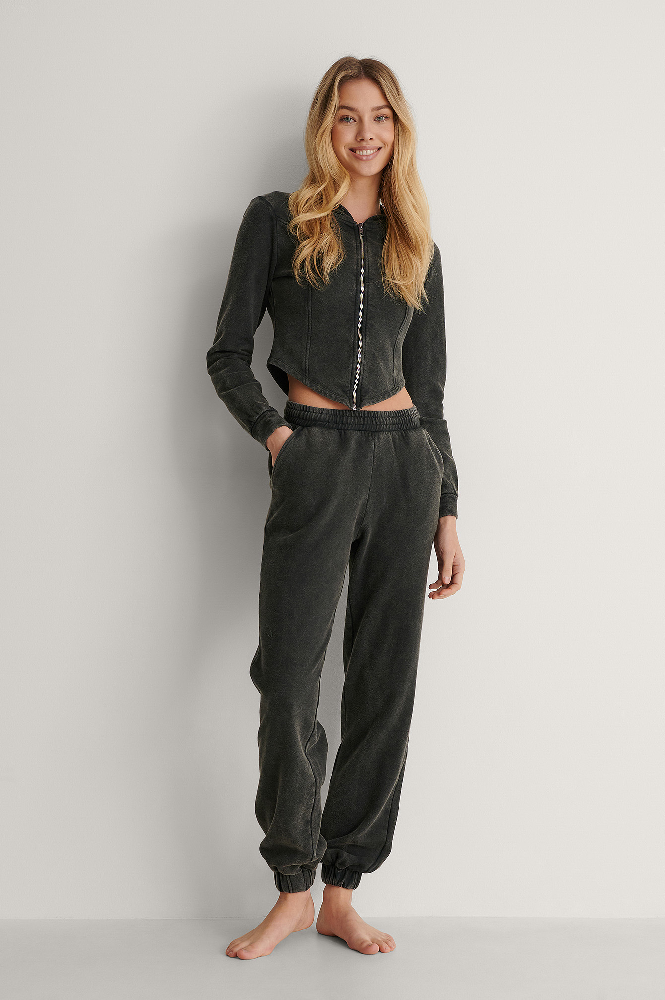 Drawstring Stone Washed Sweatpants Outfit