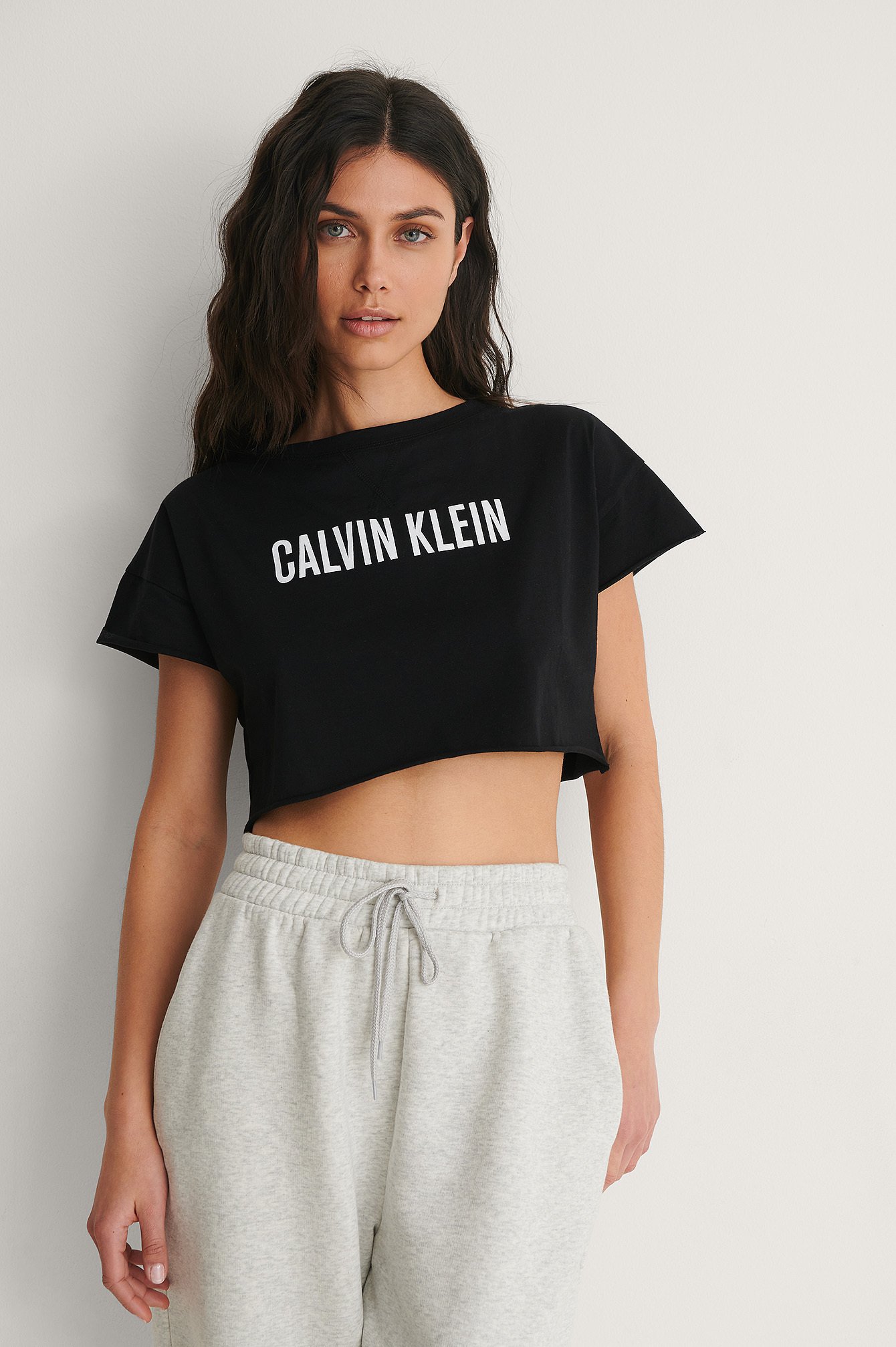 Calvin Klein Cropped Top Outfit