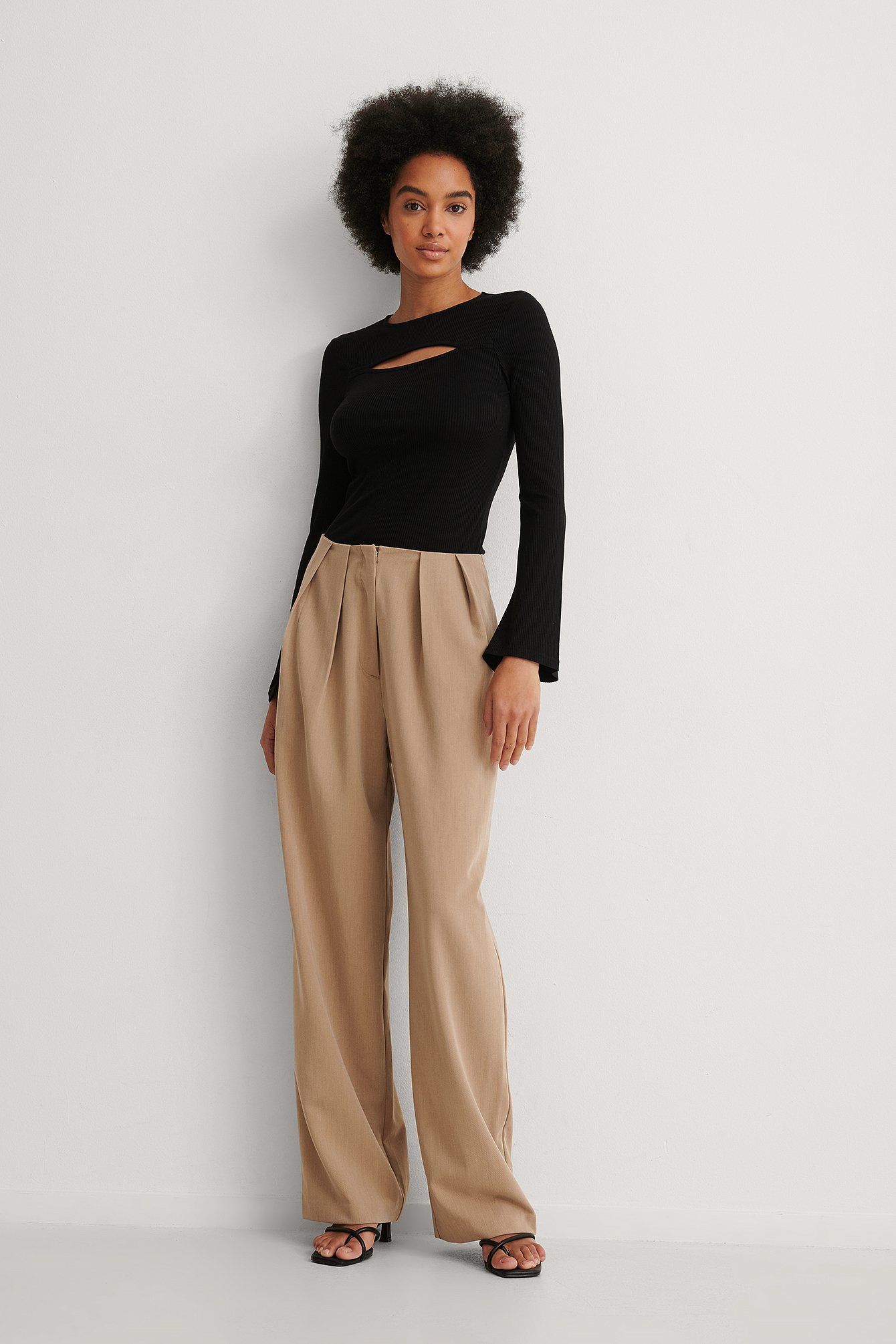 Cut Out Trumpet Sleeve Top Outfit