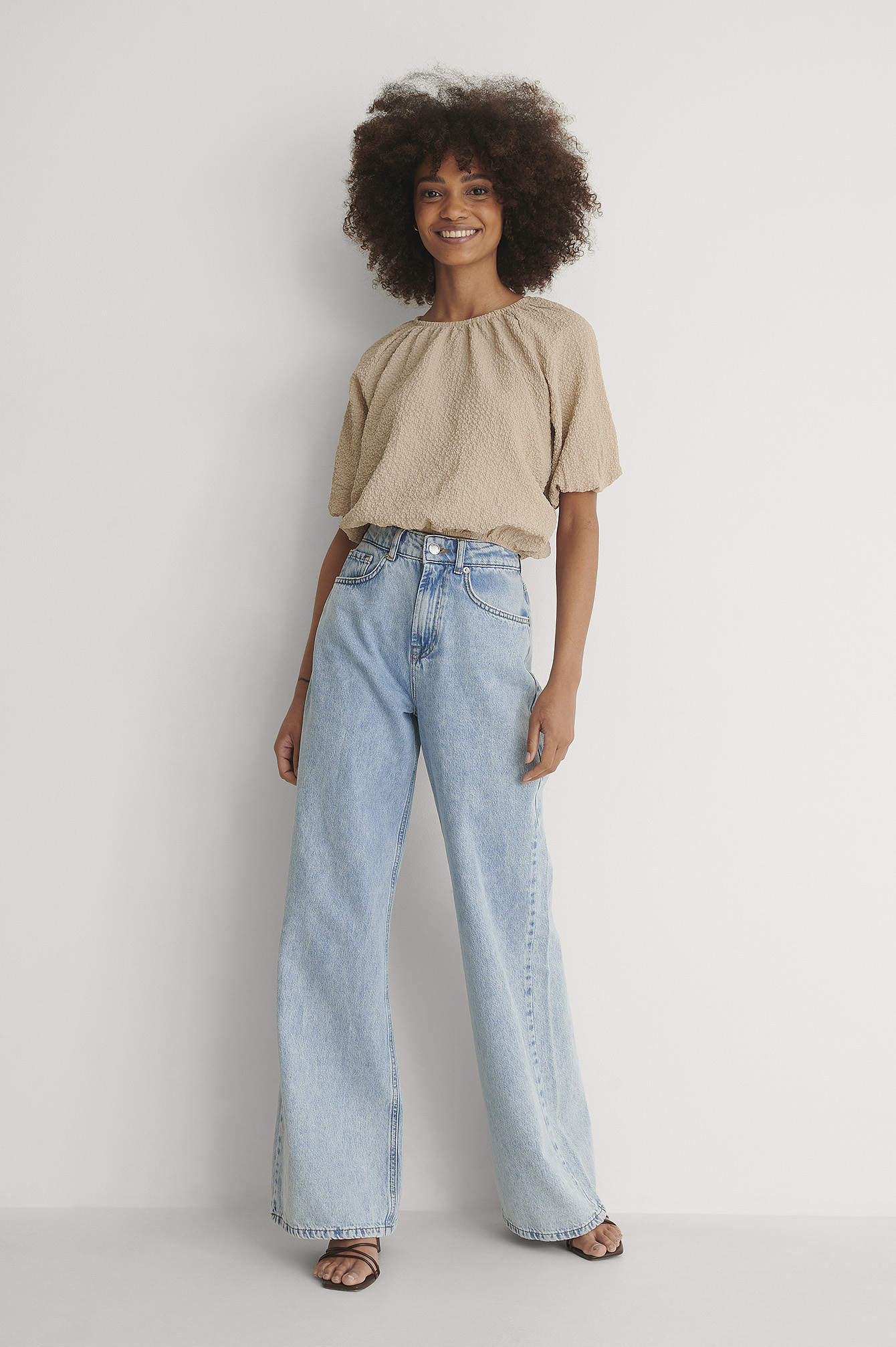 Balloon Sleeve Top Beige | na-kd.com