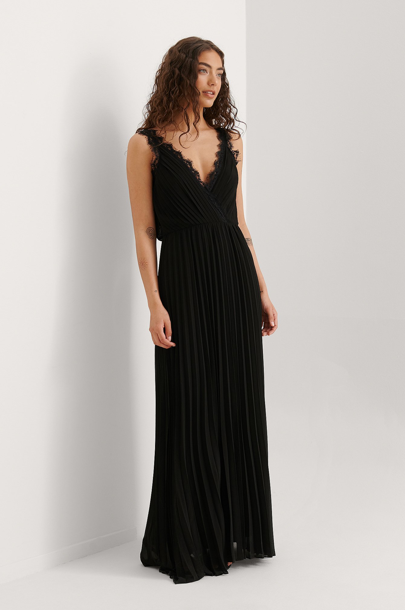 Maxikleid Aus Chiffon Schwarz | na-kd.com