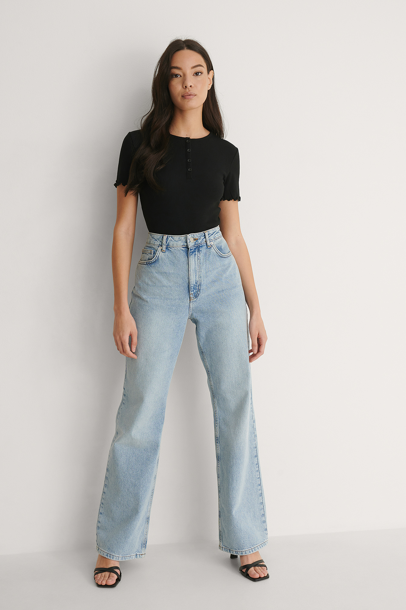 Recycled Babylocktopp Med Kort Ärm Och Knappar Svart  na-kd.com