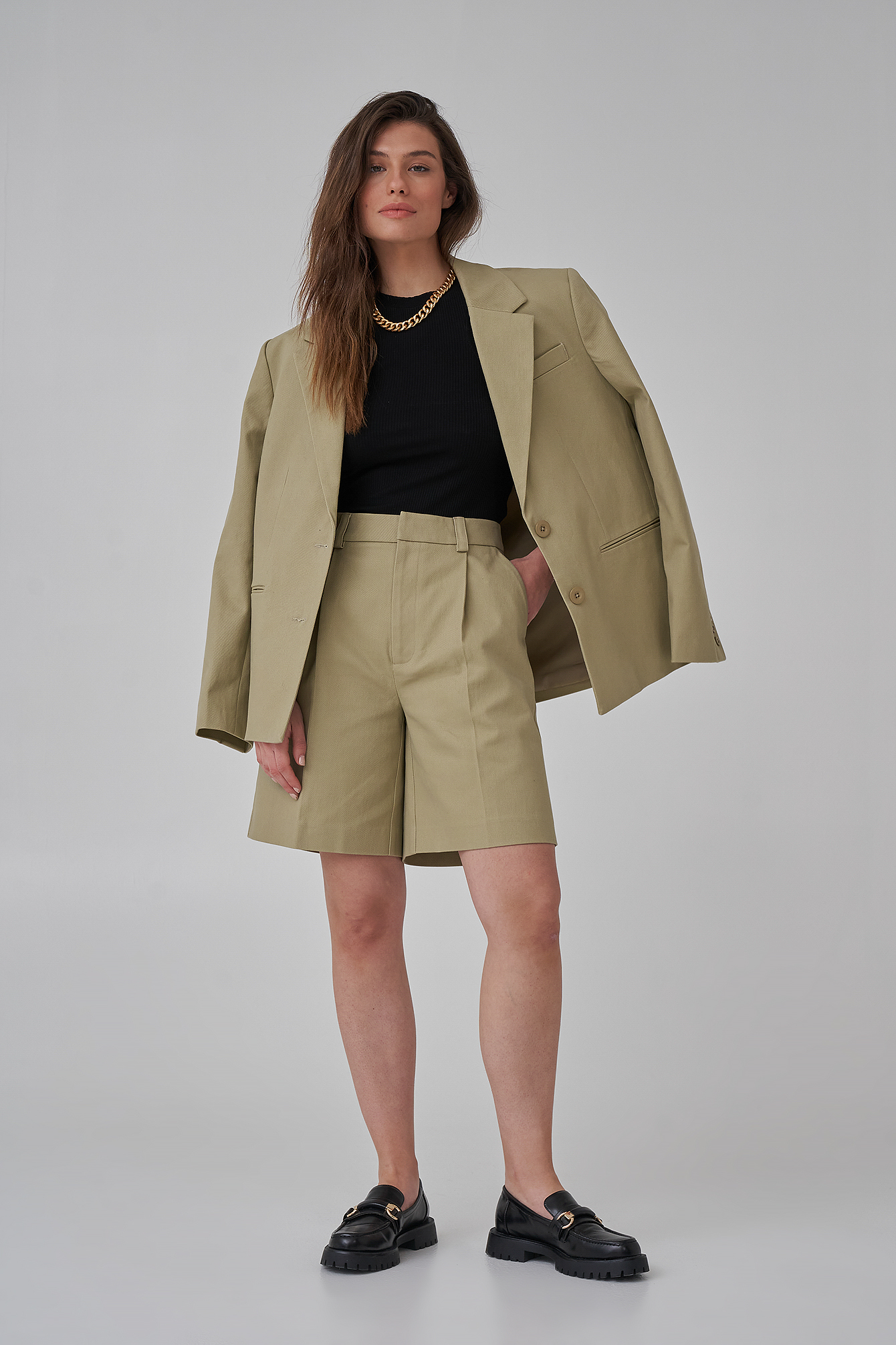 Front Pleat Twill Long Short Outfit.