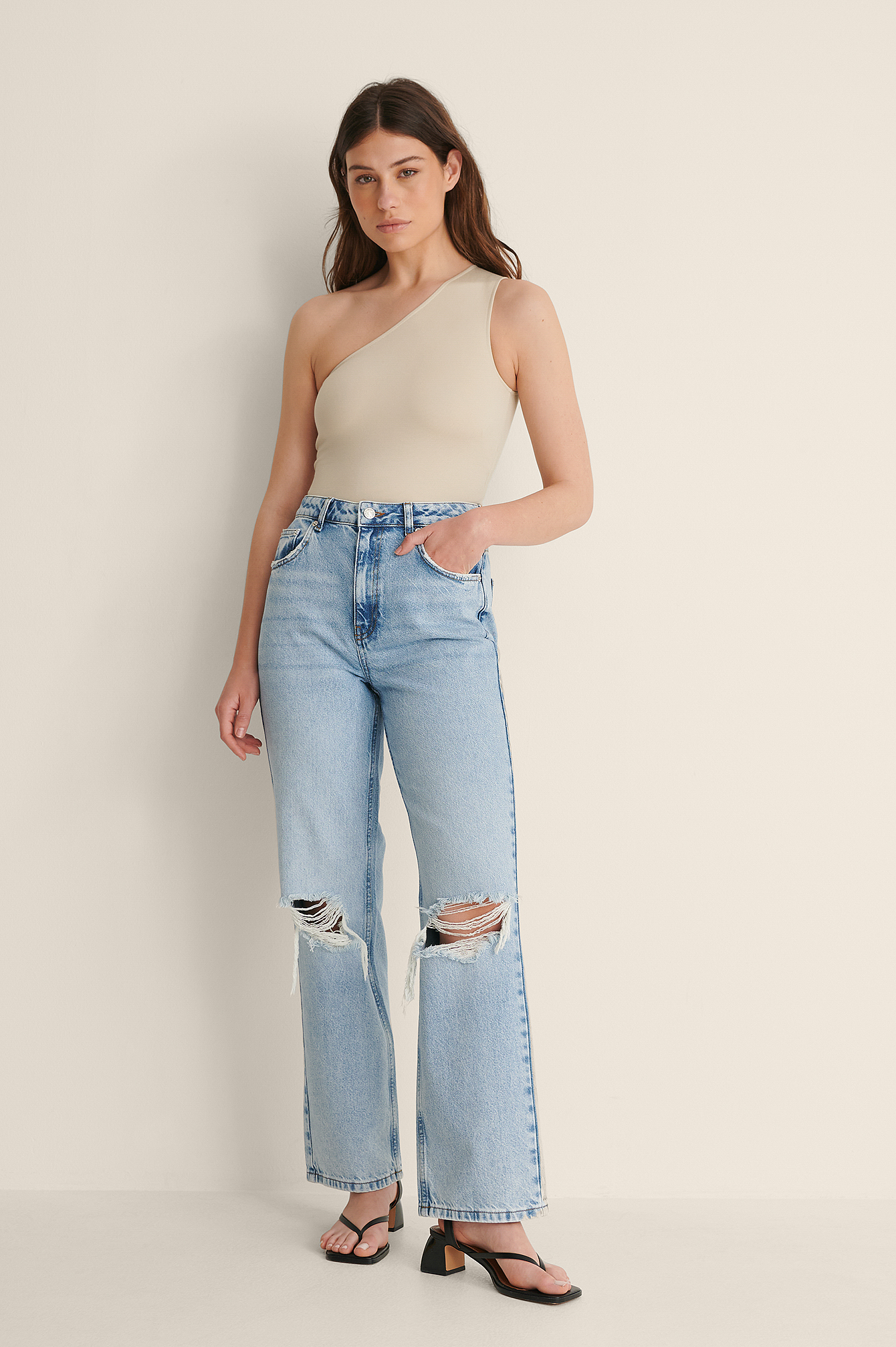 Cut Out Jersey Top Beige | na-kd.com