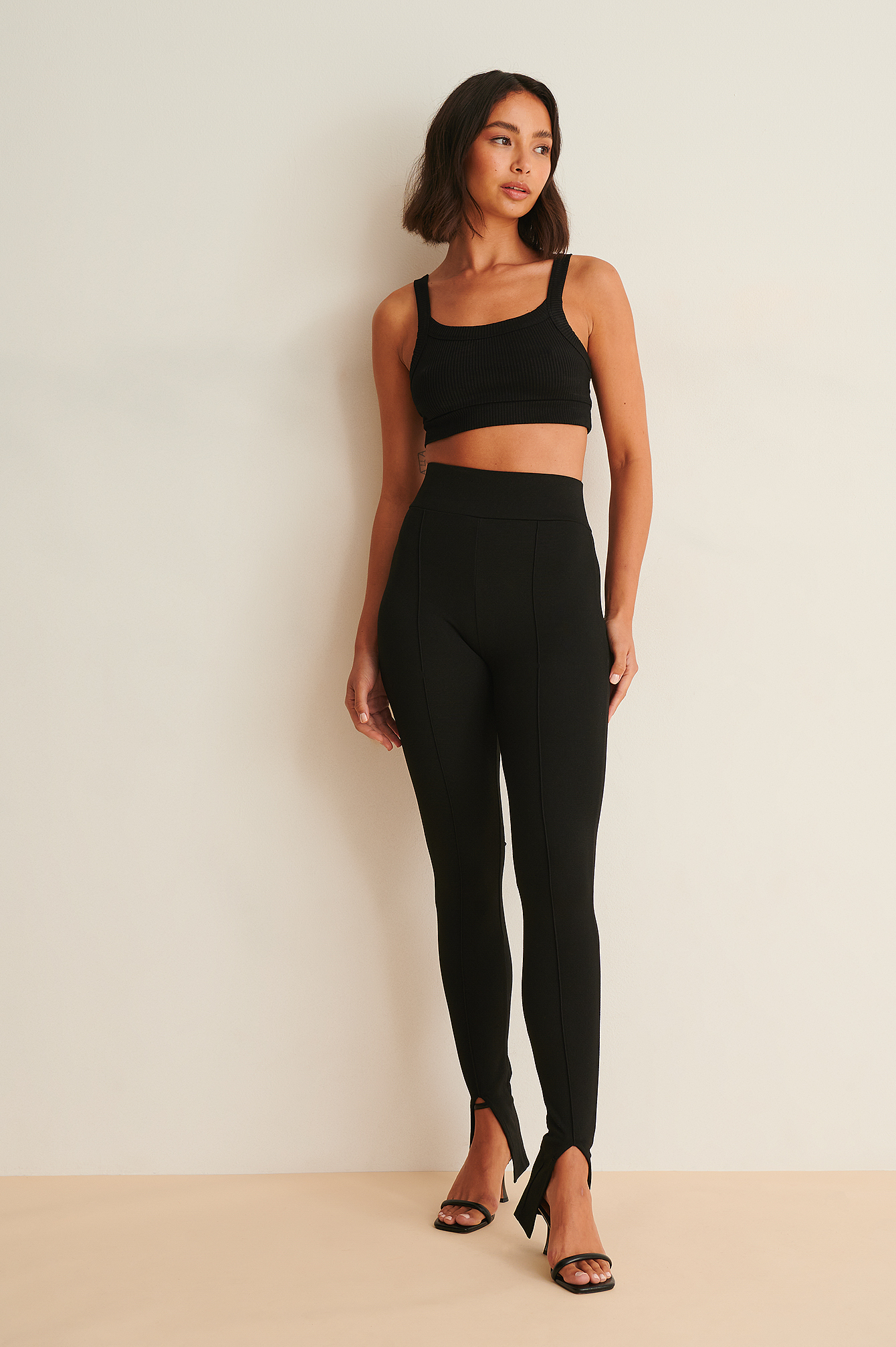 Front Slit Leggings Black | na-kd.com