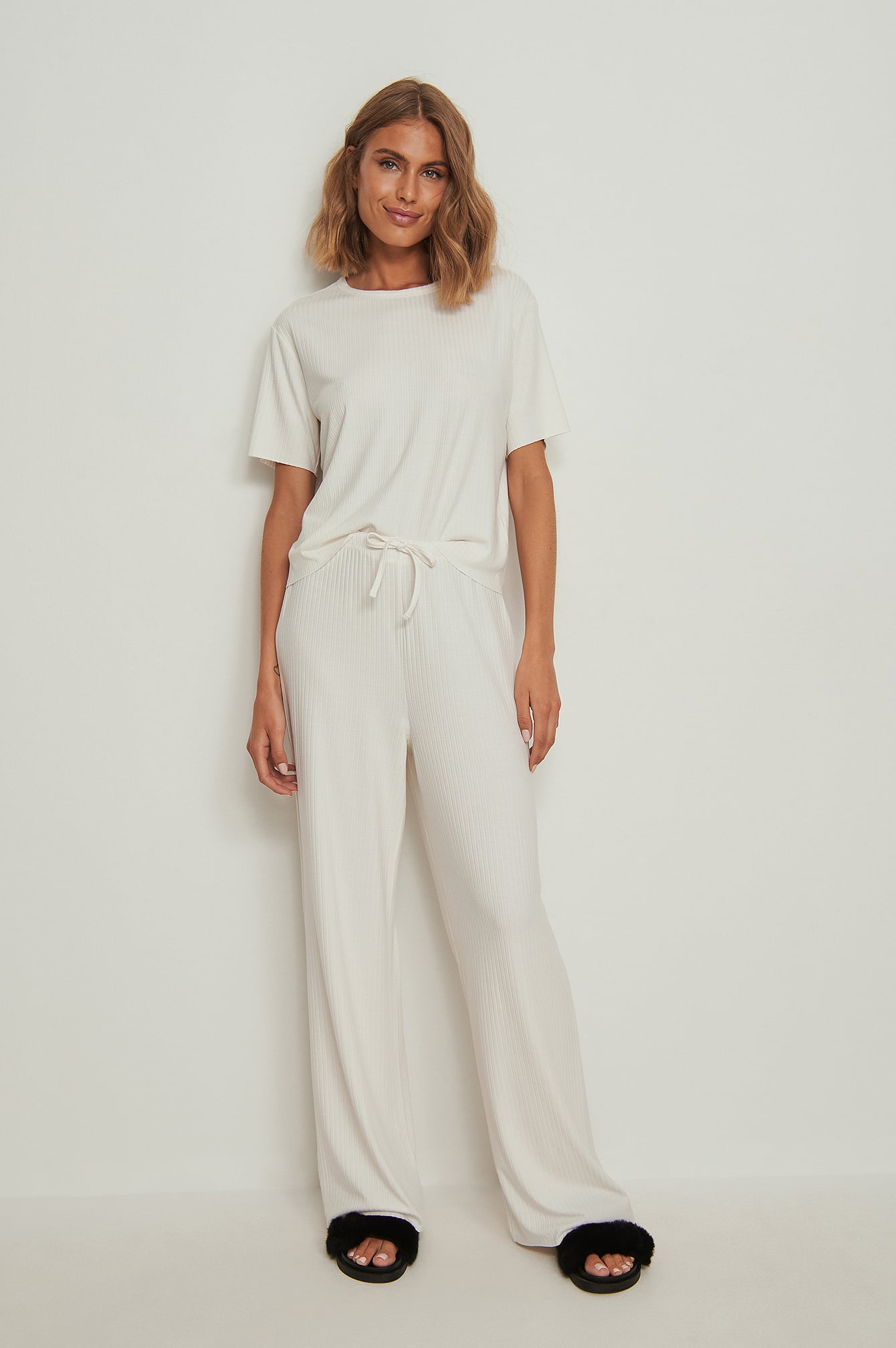 Raw Edge Ribbed Pants Offwhite | na-kd.com