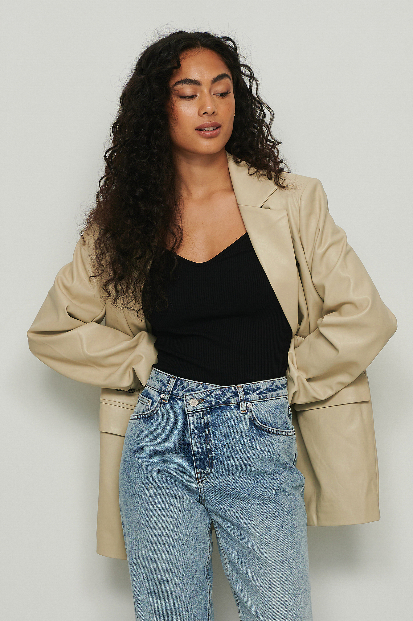 Heart Neckline Rib Short Sleeve Top 