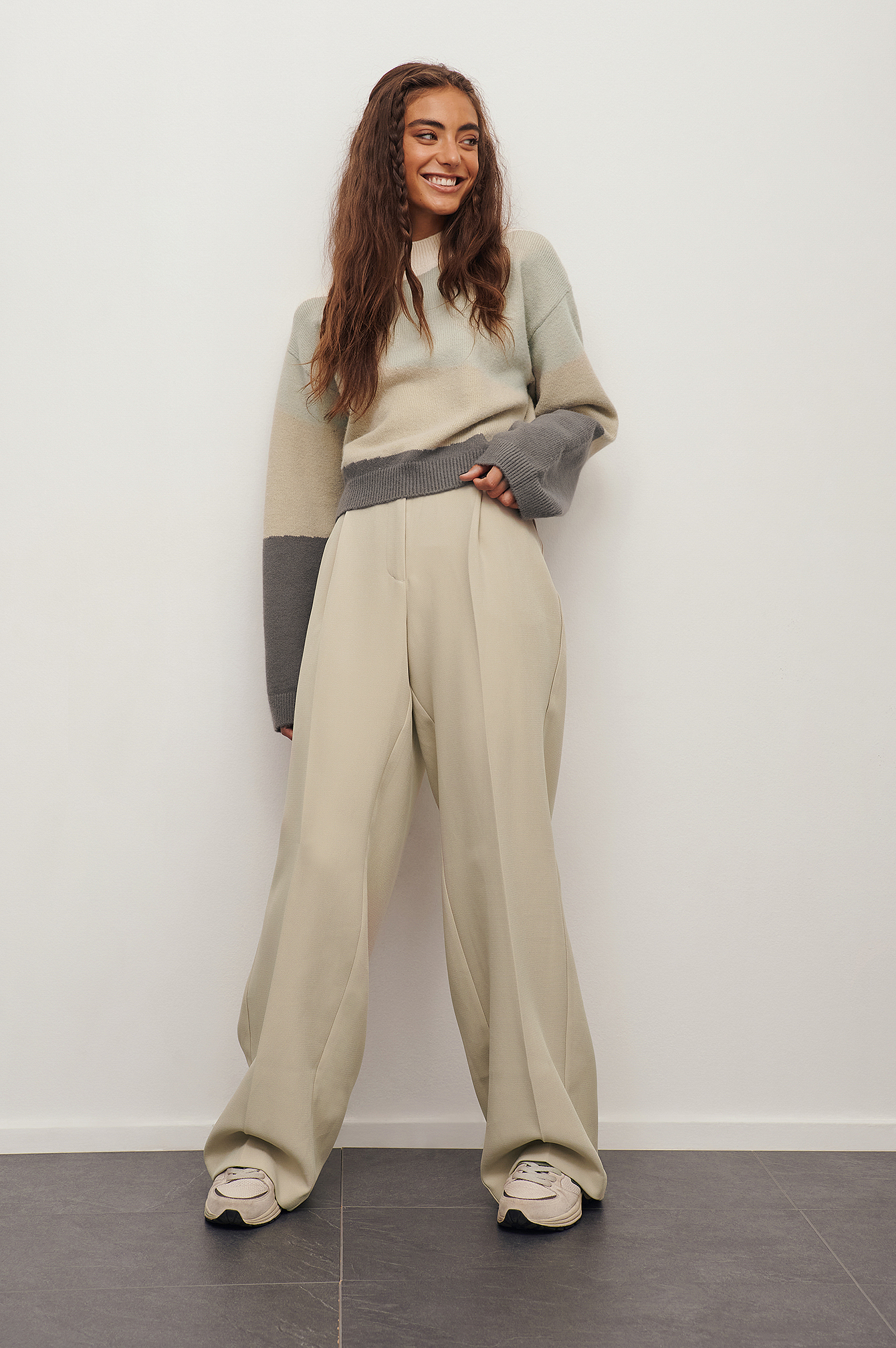 High Waist Loose Fit Pants Outfit.