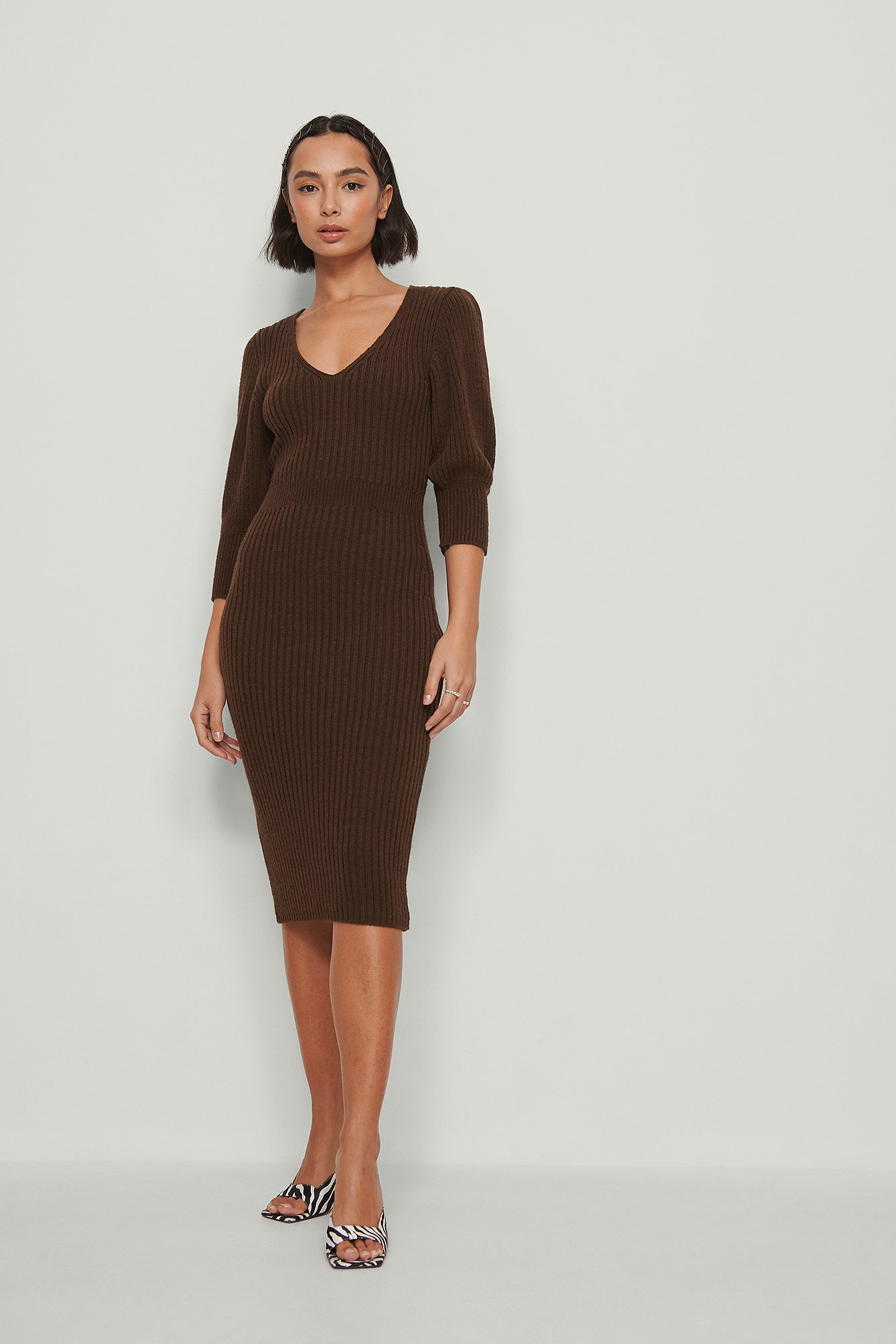 Balloon Sleeve Knitted Midi Dress Outfit
