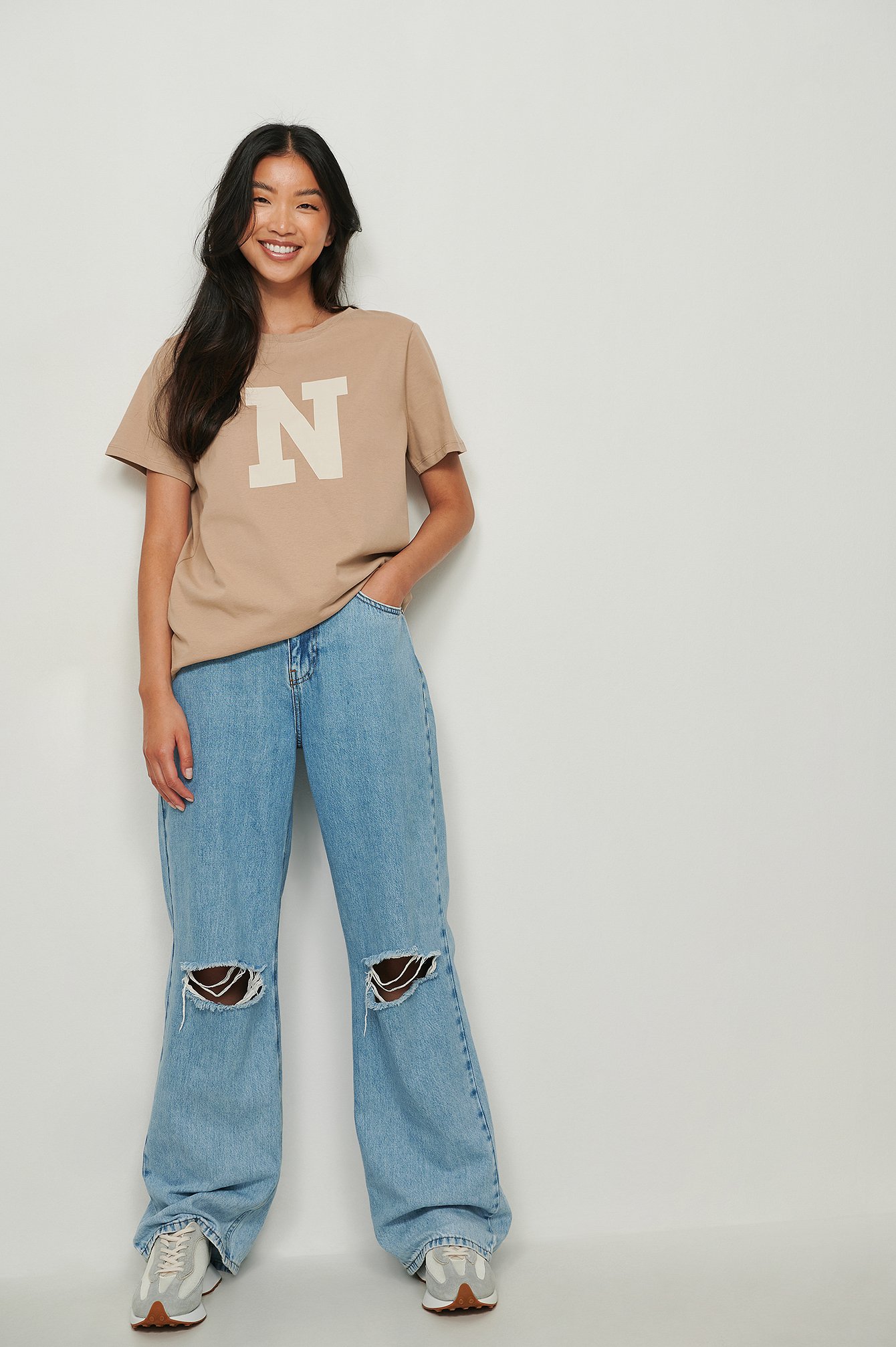 Letter Printed Tee Outfit