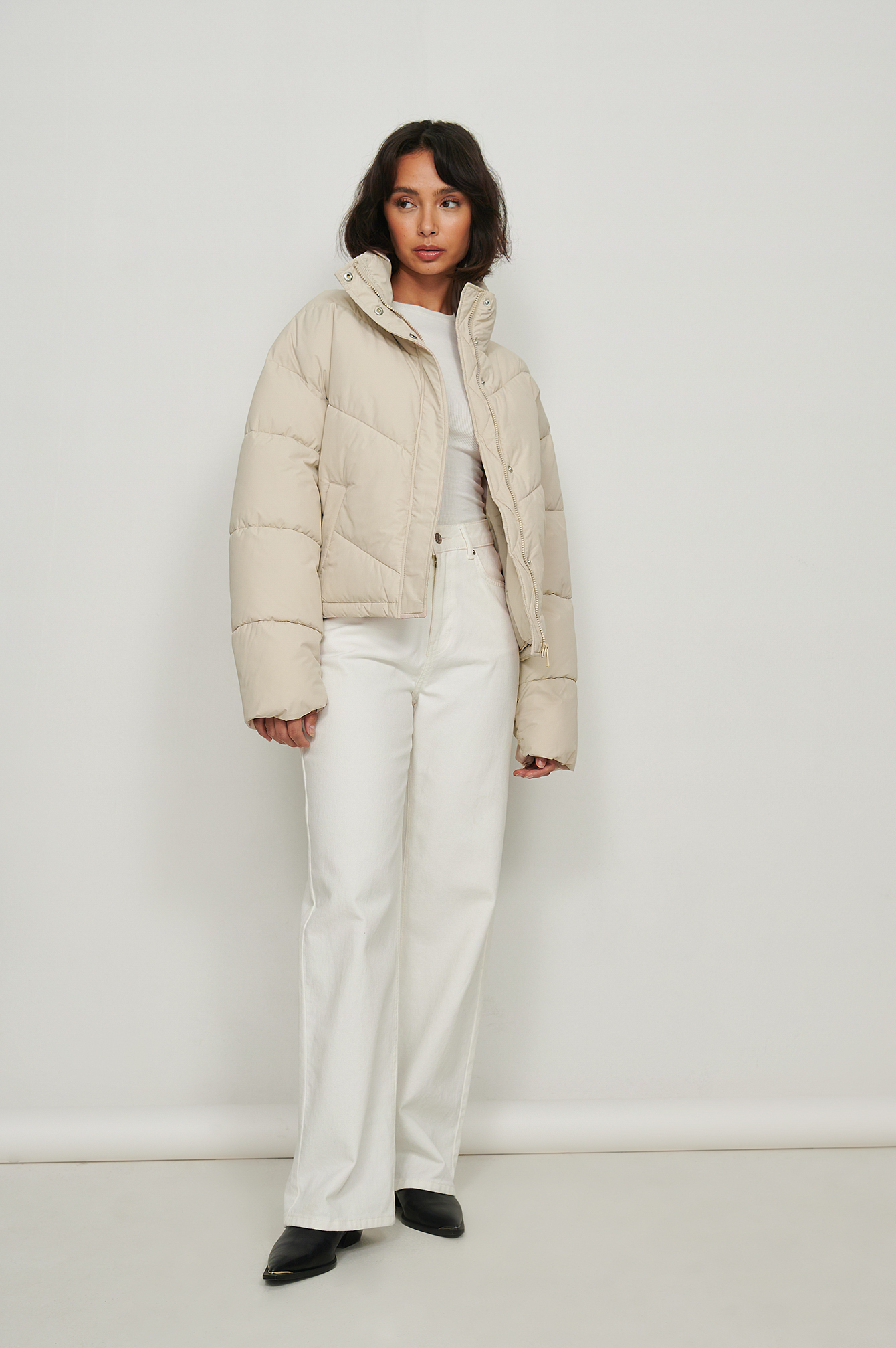 V Detail Padded Jacket Beige | na-kd.com