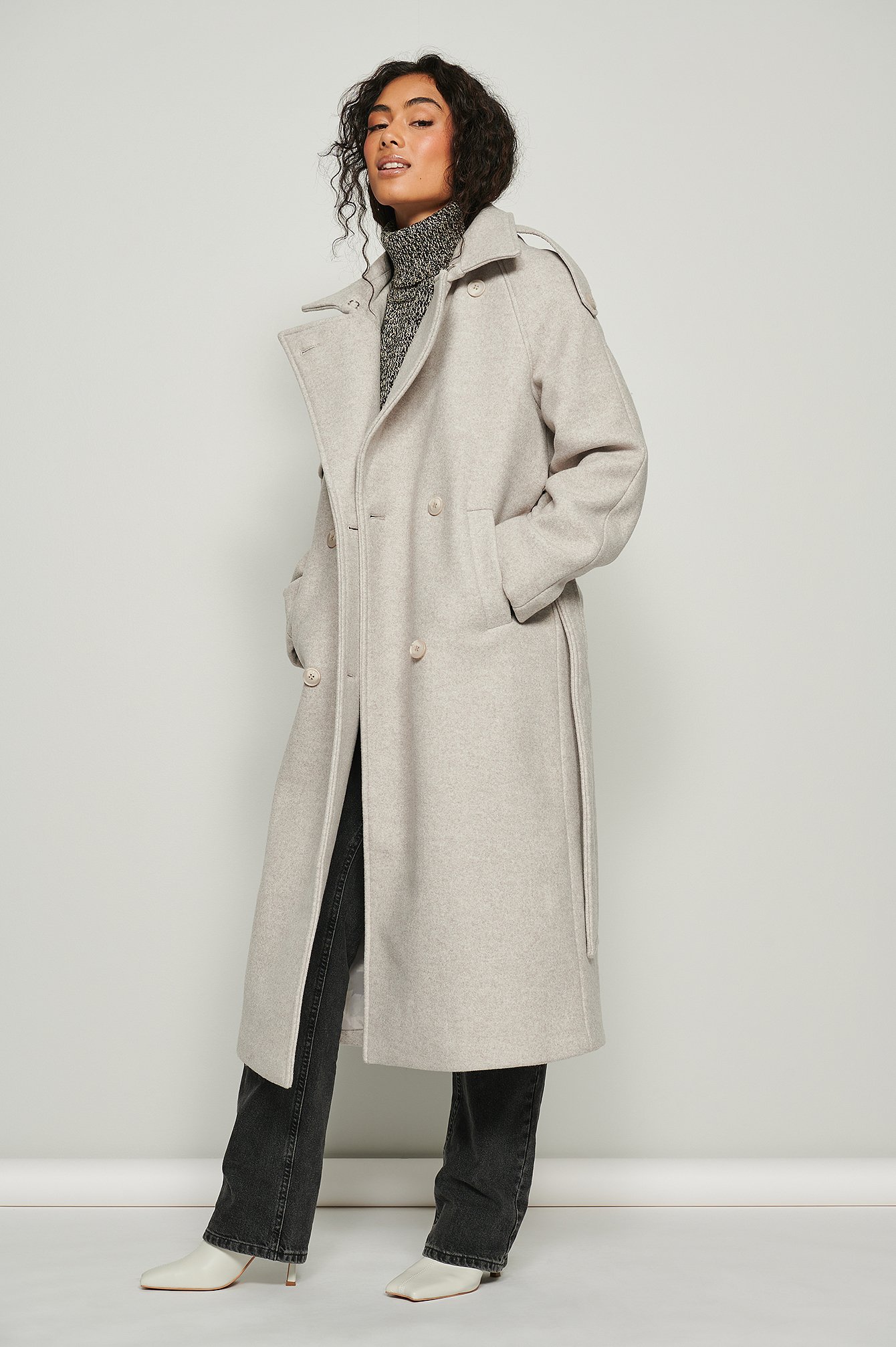 Damen Bekleidung Mäntel Lange Jacken und Winterjacken NA-KD Wolle Trend Zweireihig Mantel Wollmischung in Grau 