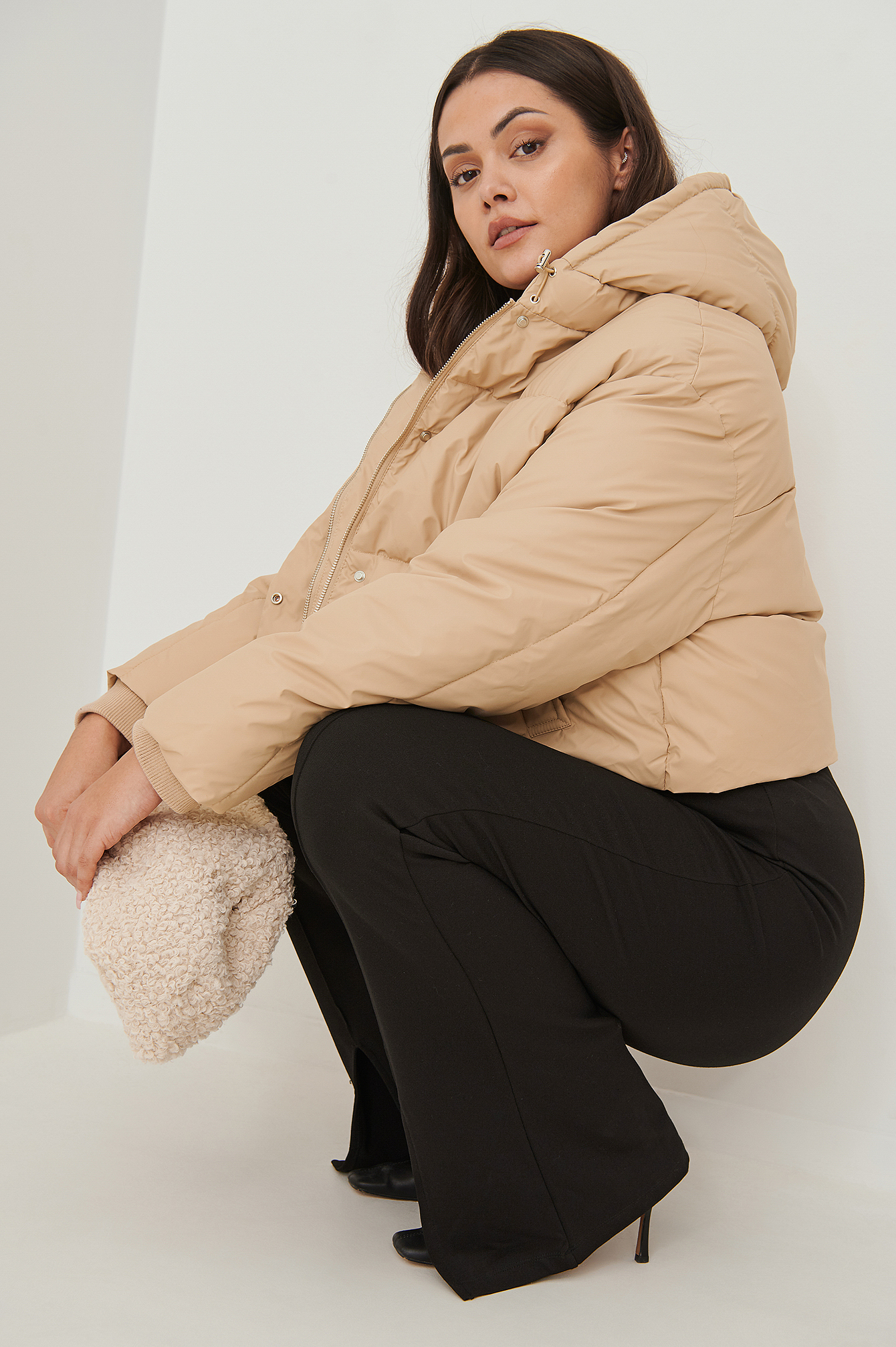 2010032 Beige Hooded Jacket