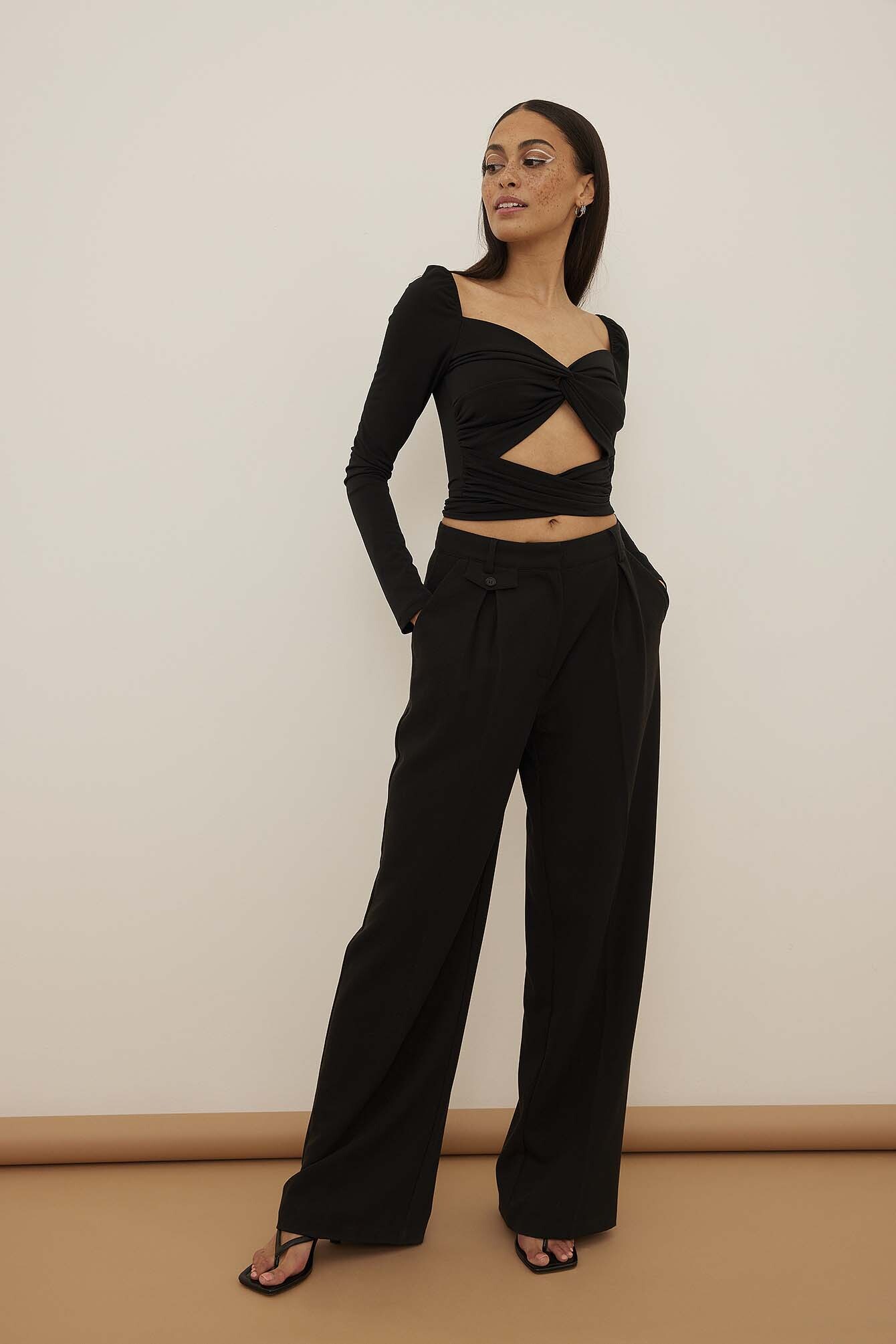Wrap Detail Knot Top Black