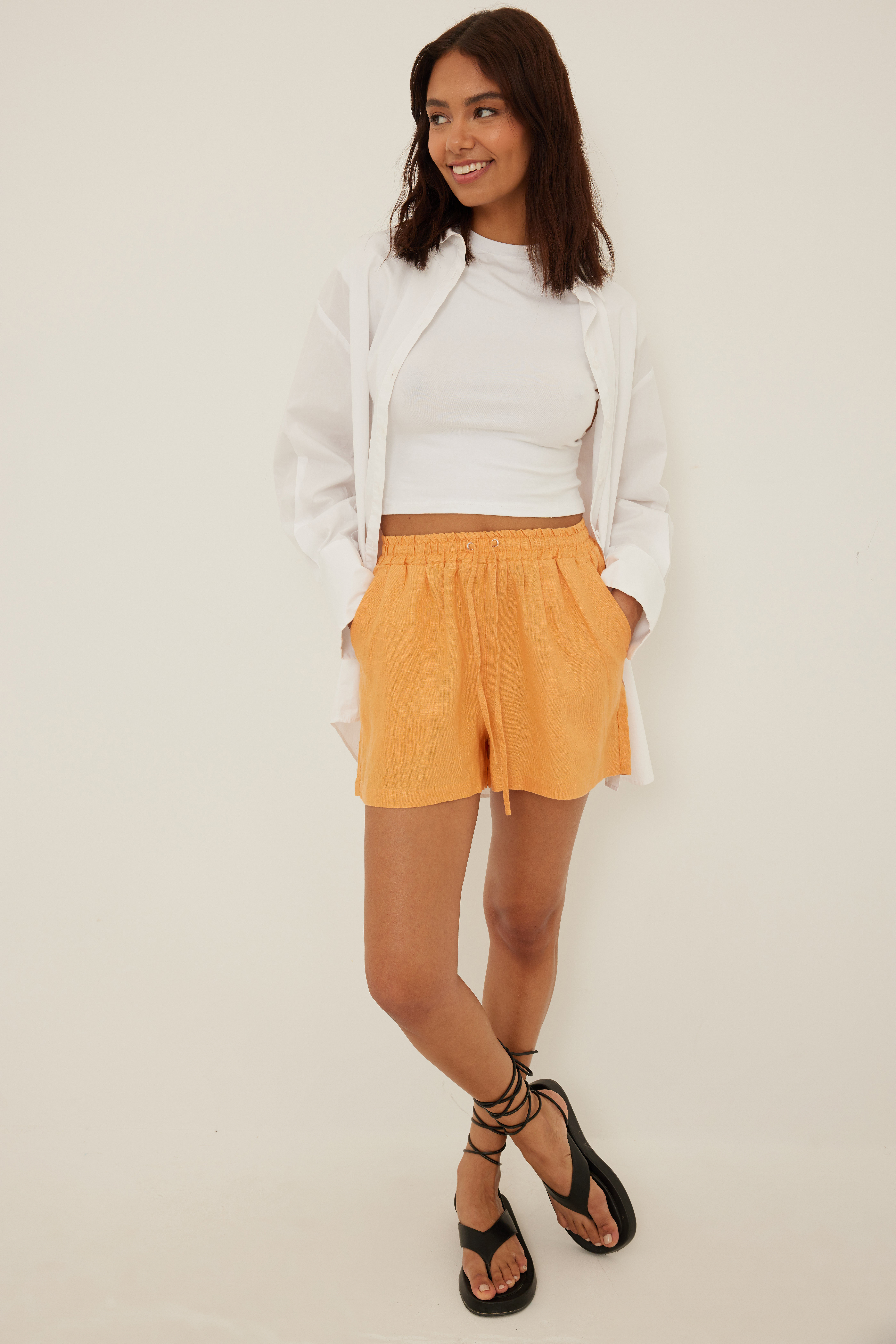 Elastic Linen Shorts Outfit
