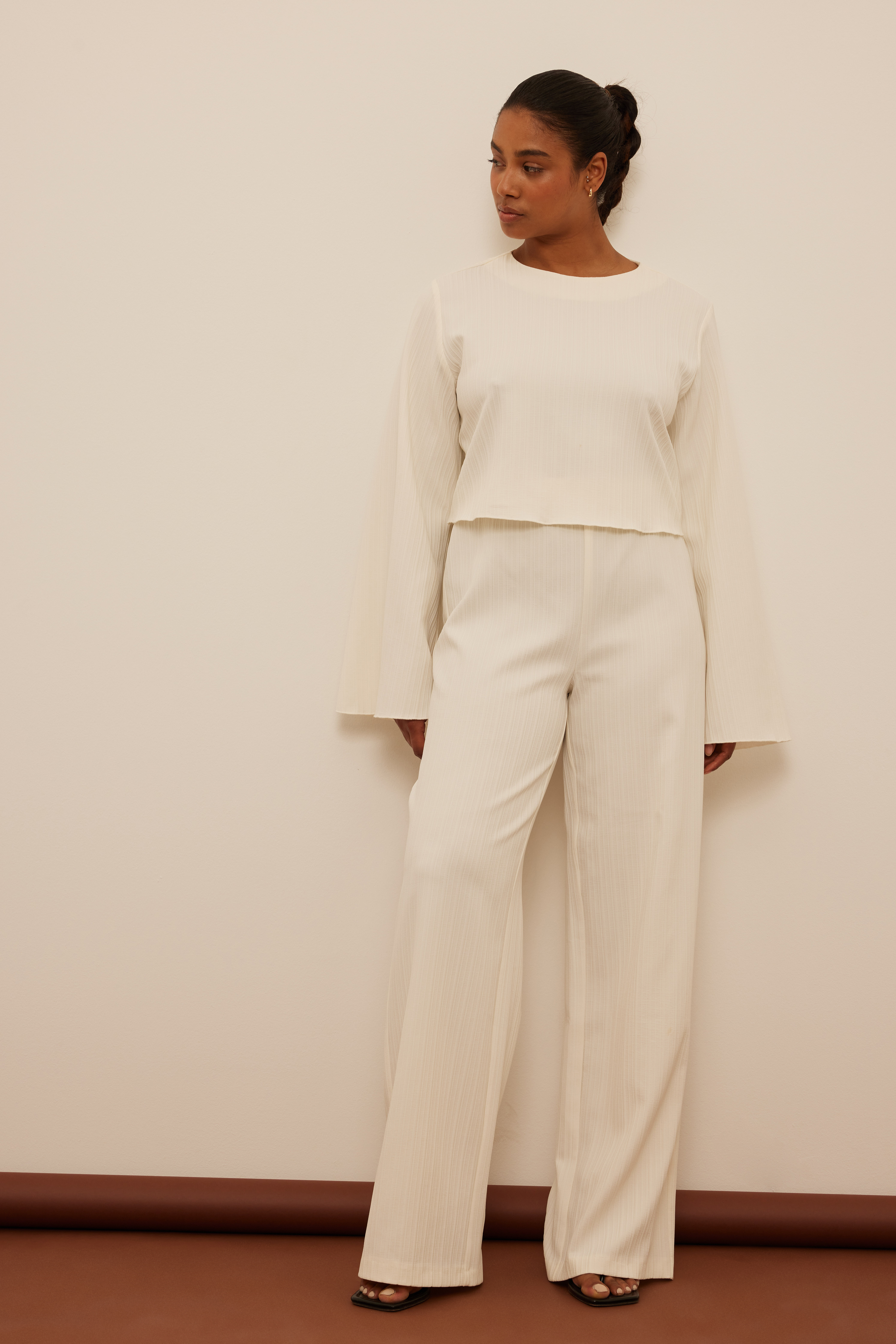 Pleated Elastic Waist Pants White | na 