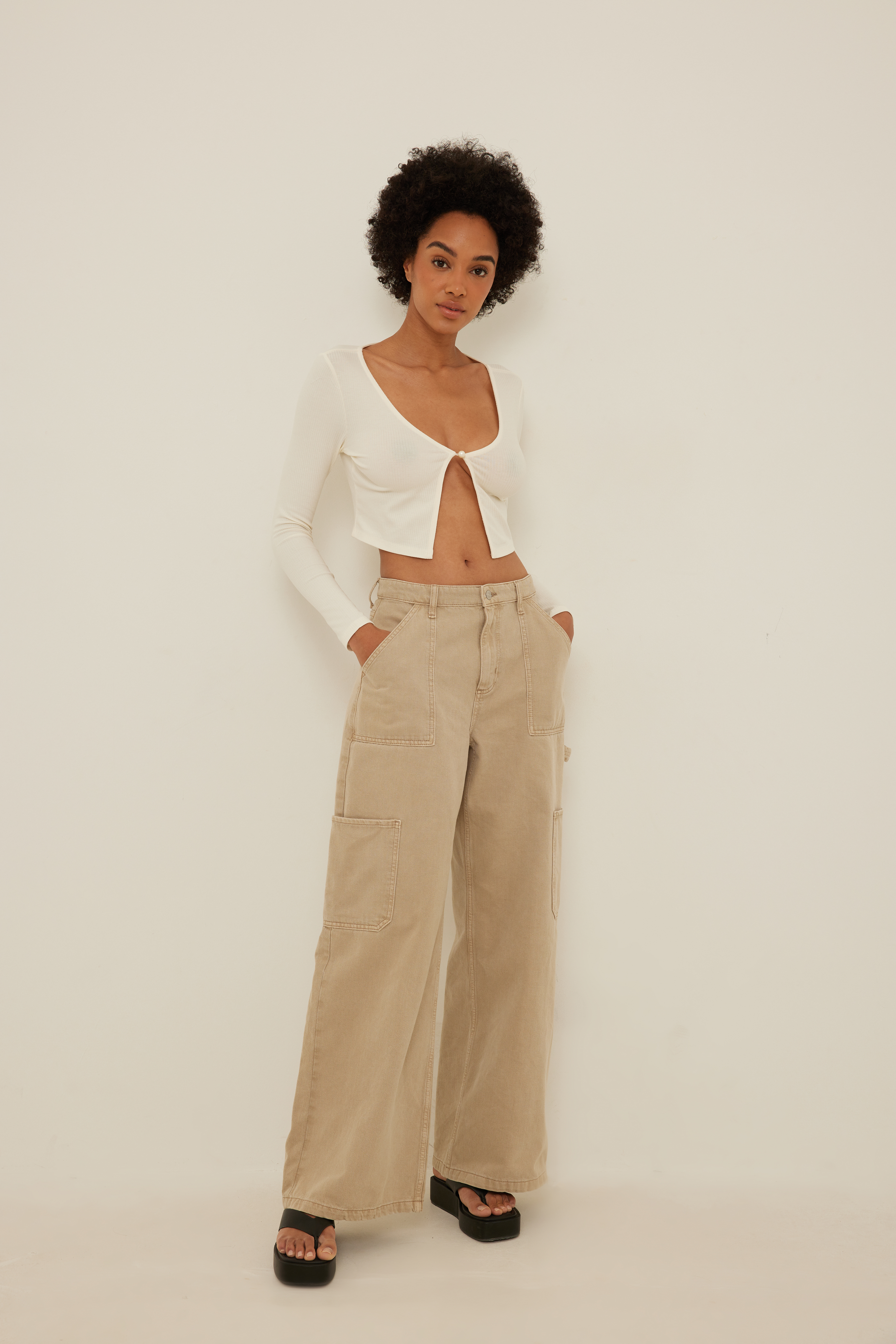 Loose Fit Cargo Pants Beige | na-kd.com