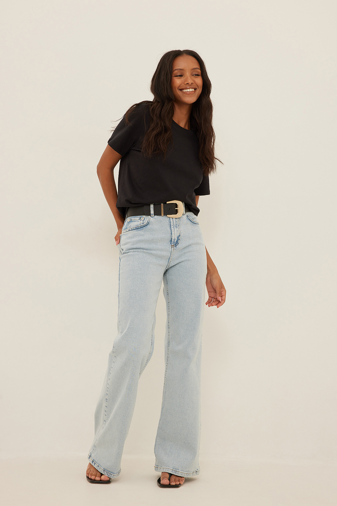 Relaxed Bootcut Fit Jeans Outfit