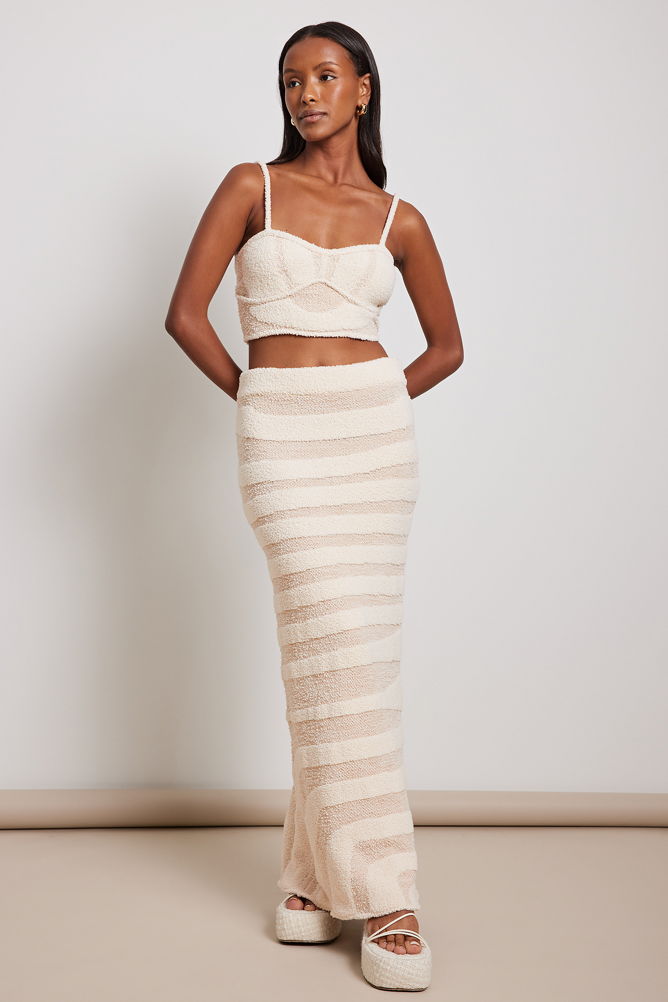 Knitted Maxi Skirt Beige | na-kd.com