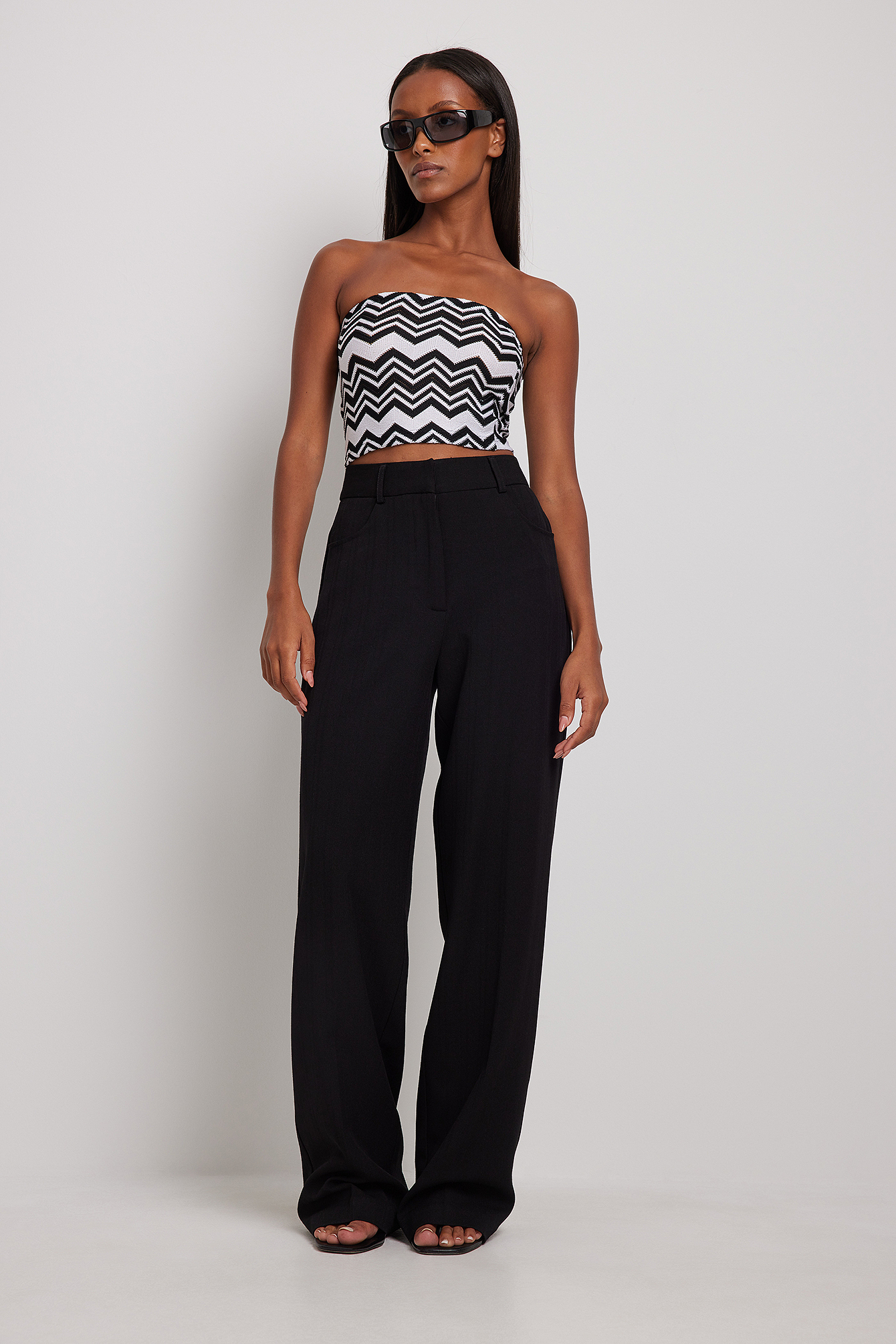 Zig Zag Patterned Bandeau Top Outfit