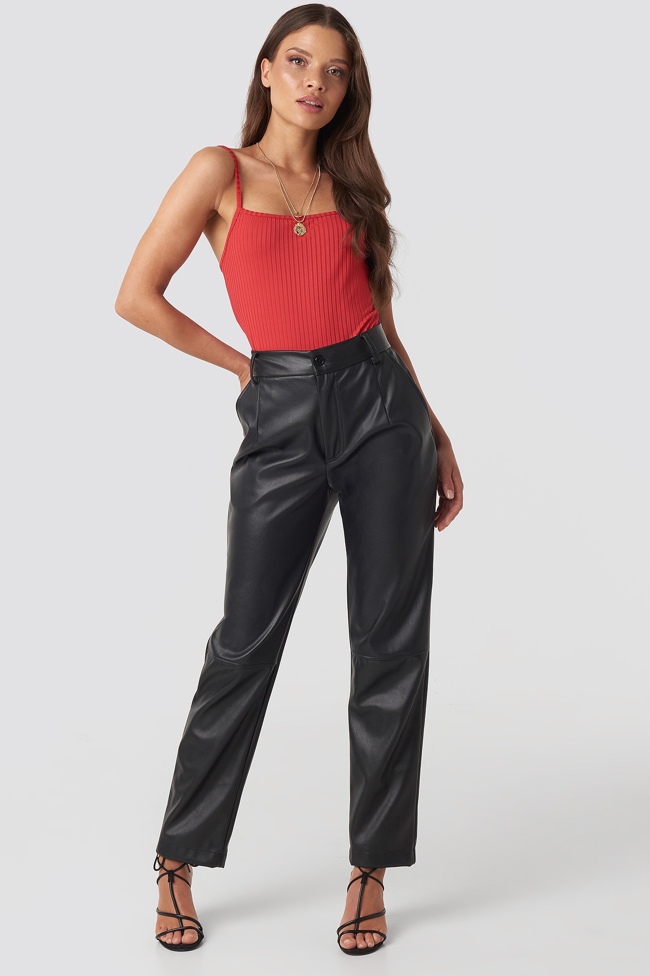 PU Leather Pants Zwart | na-kd.com