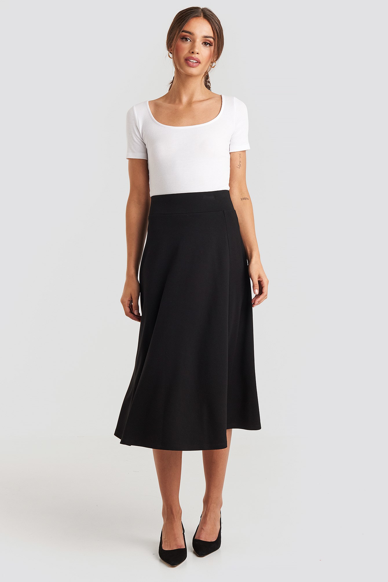 Crepes Line Midi Skirt Black