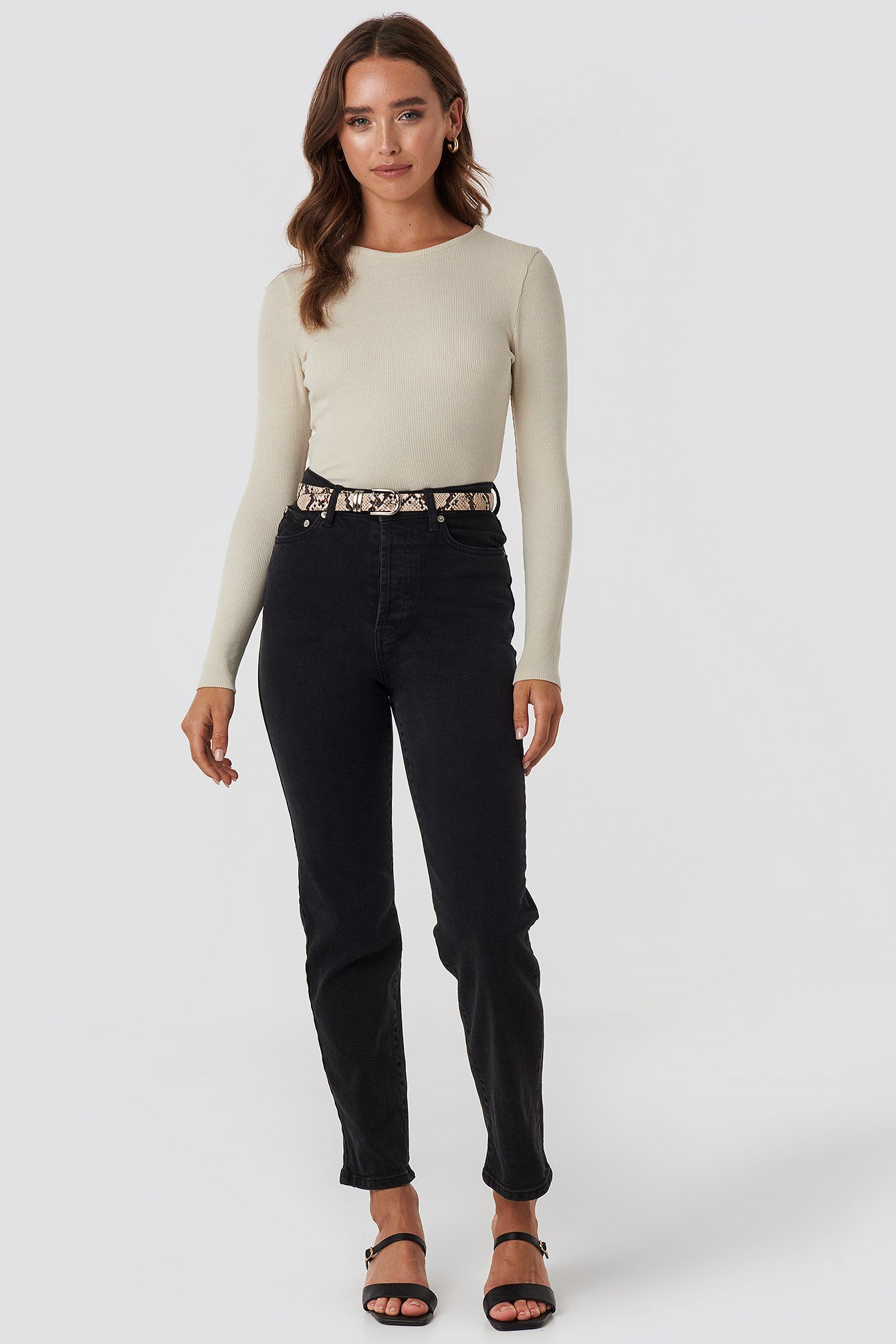 Straight High Waist Jeans Black Outfit